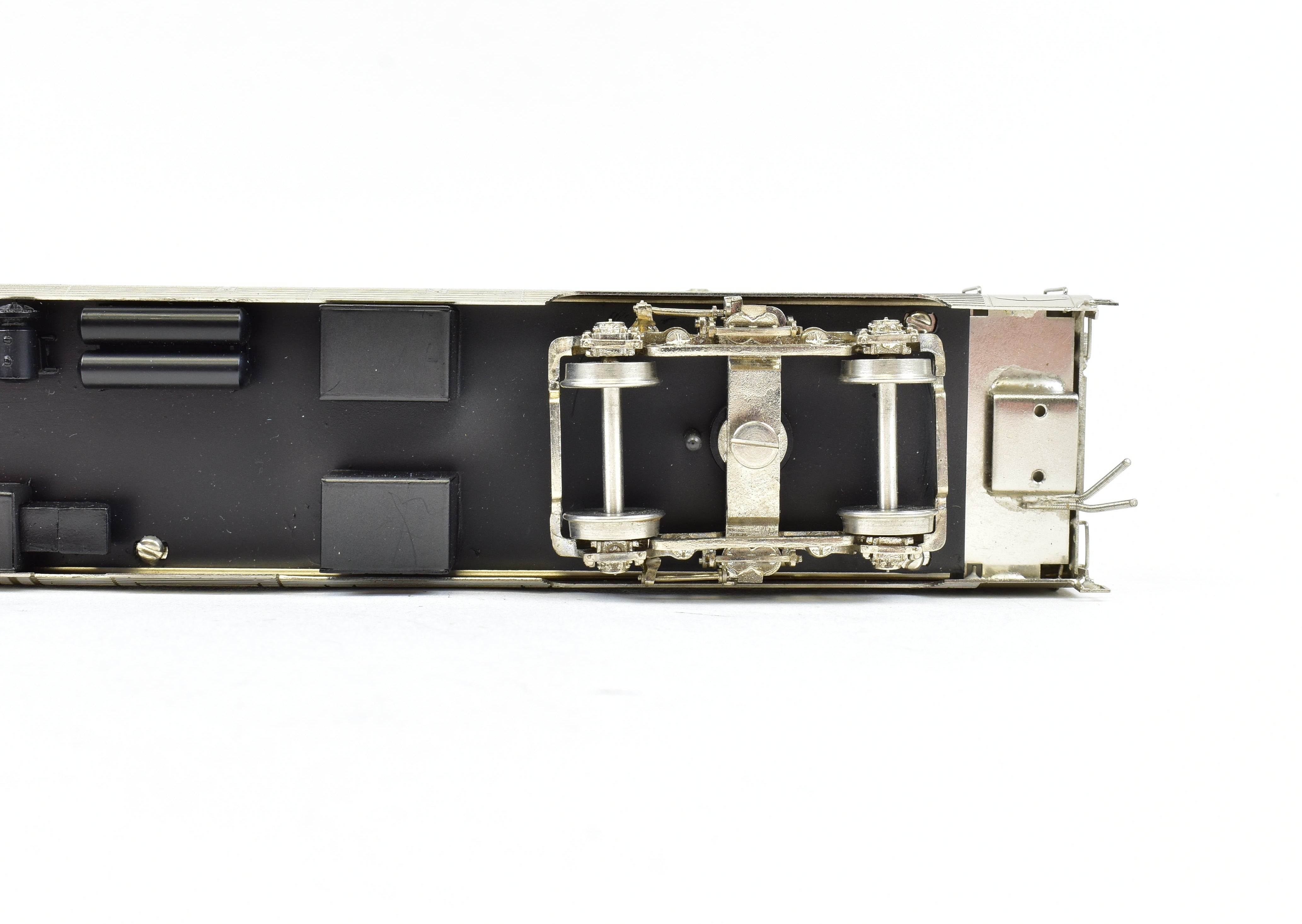 HO Brass Hallmark ATSF - Santa Fe 3482 Baggage Dorm Lounge Model with Spare Parts