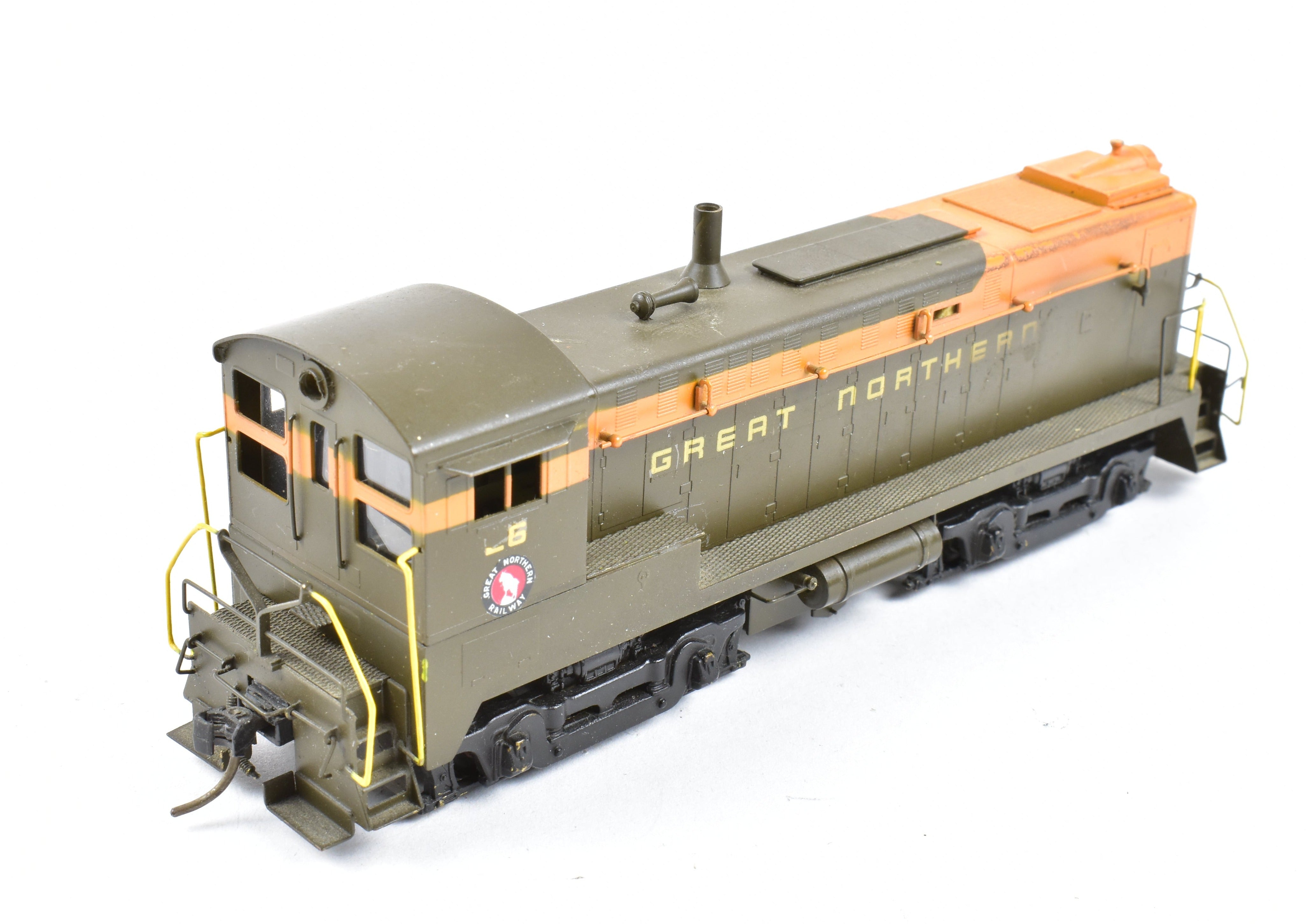 HO Scale Brass Hallmark Models GN - Great Northern Baldwin VO - 1000 Diesel Switcher Model with Incorrect Box