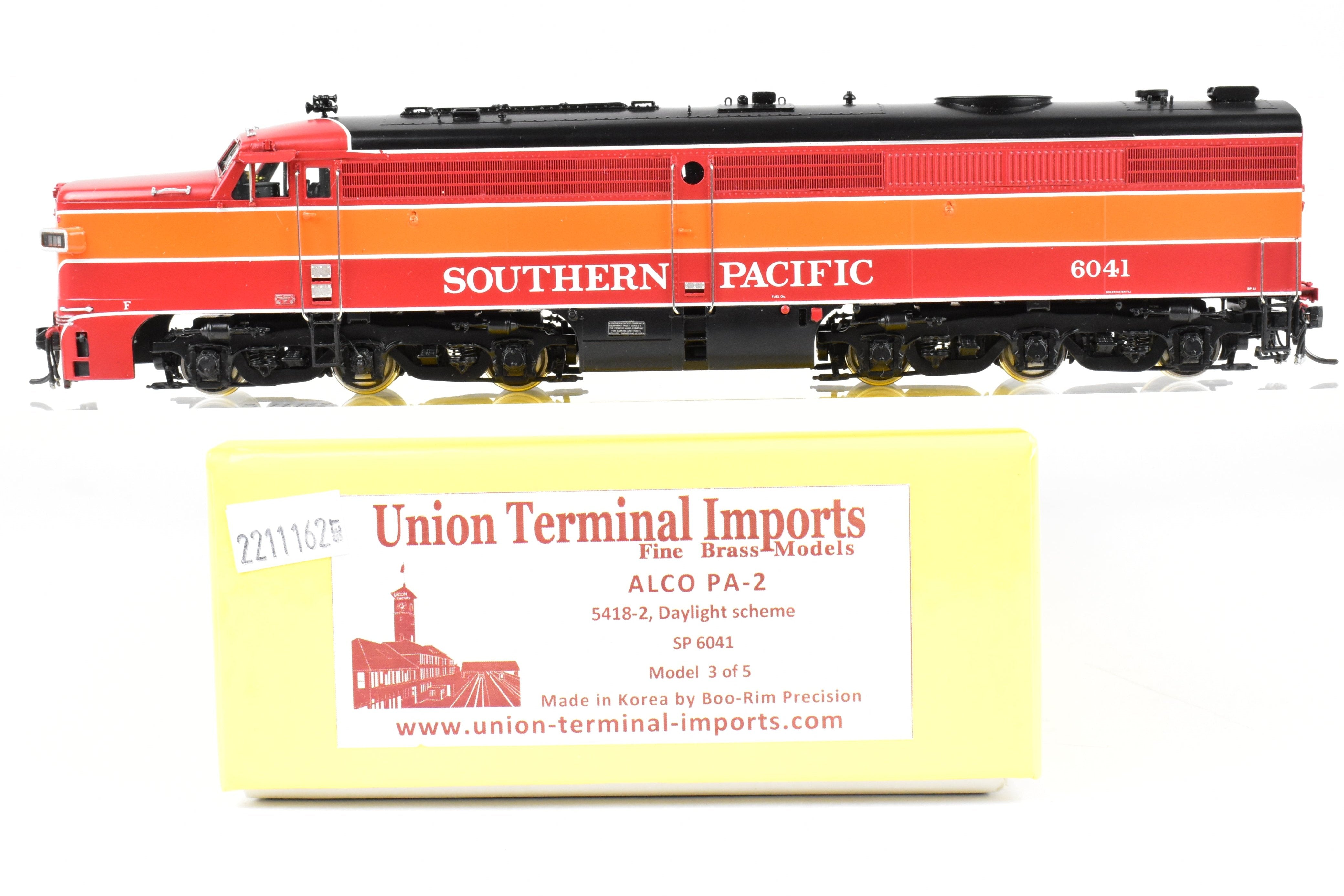 HO Scale Brass Union Terminal Imports Southern Pacific Alco PA - 2 Locomotive Model in Daylight Scheme, FP #6041