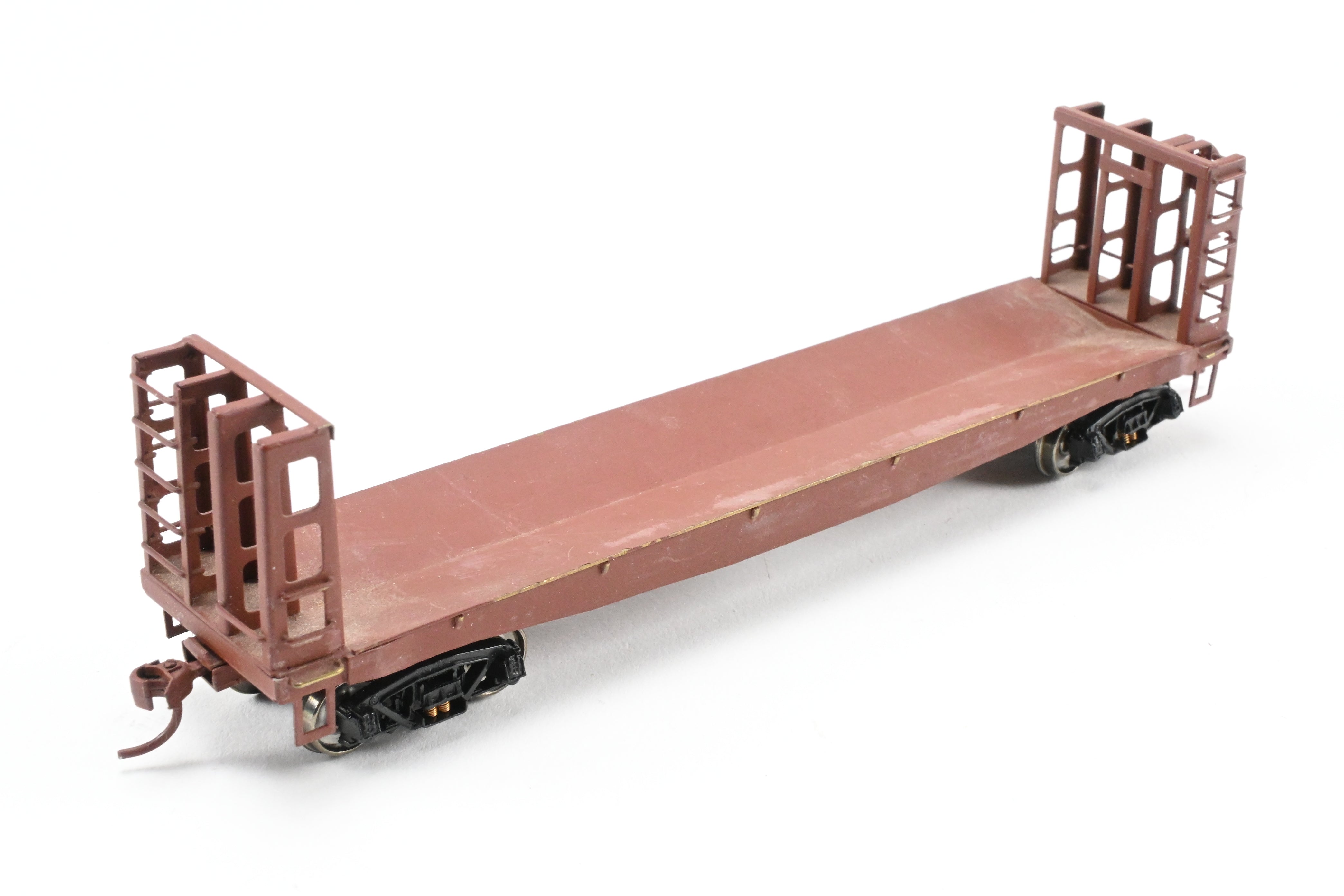 HO Scale Brass U.S. Hobbies Custom Painted Pulpwood Flatcar with Beveled Floor and Bulkhead for Various Roads, No Original Box