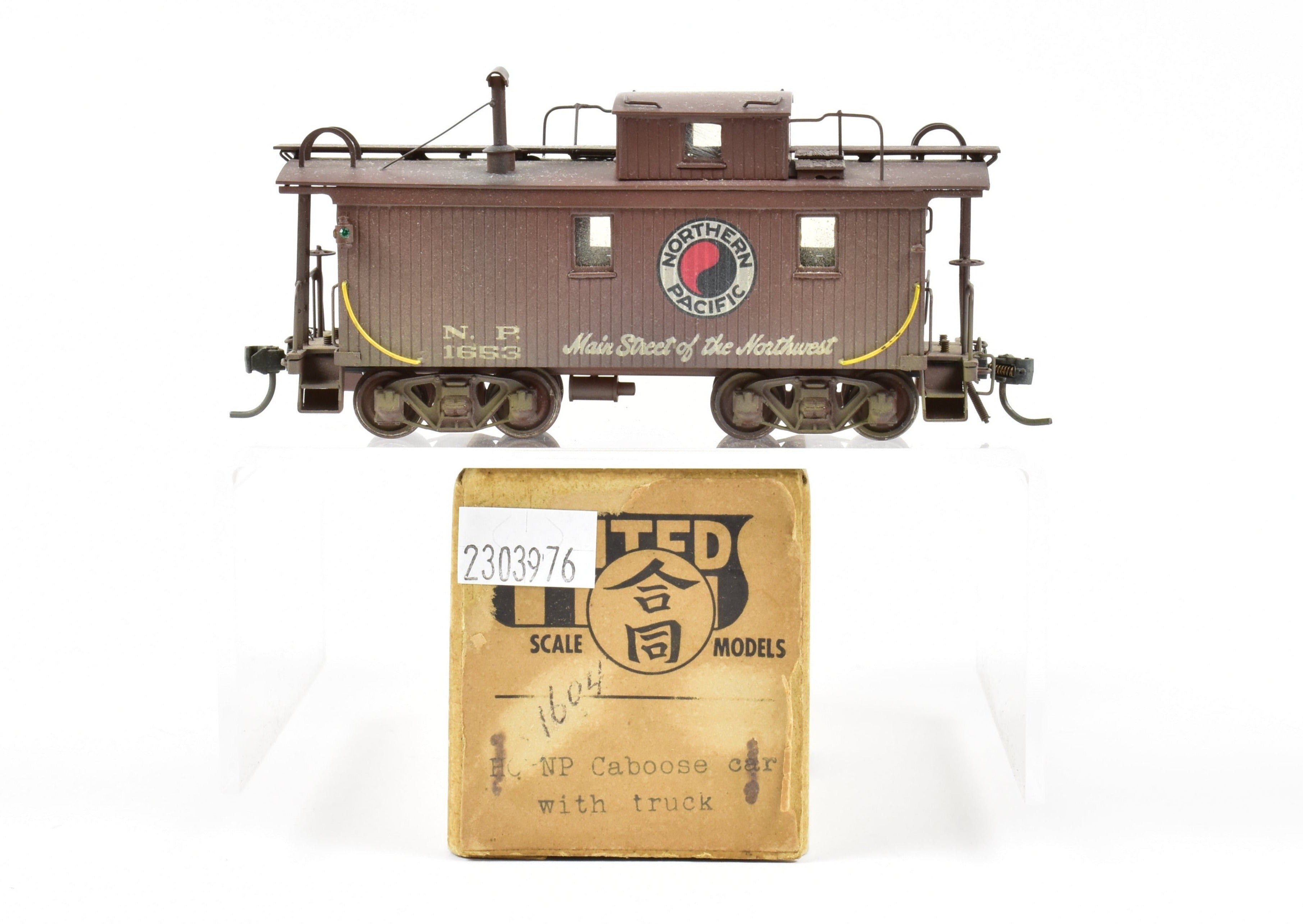 HO Scale Brass PFM - United Custom - Painted Northern Pacific Wood Caboose Model for Train Enthusiasts