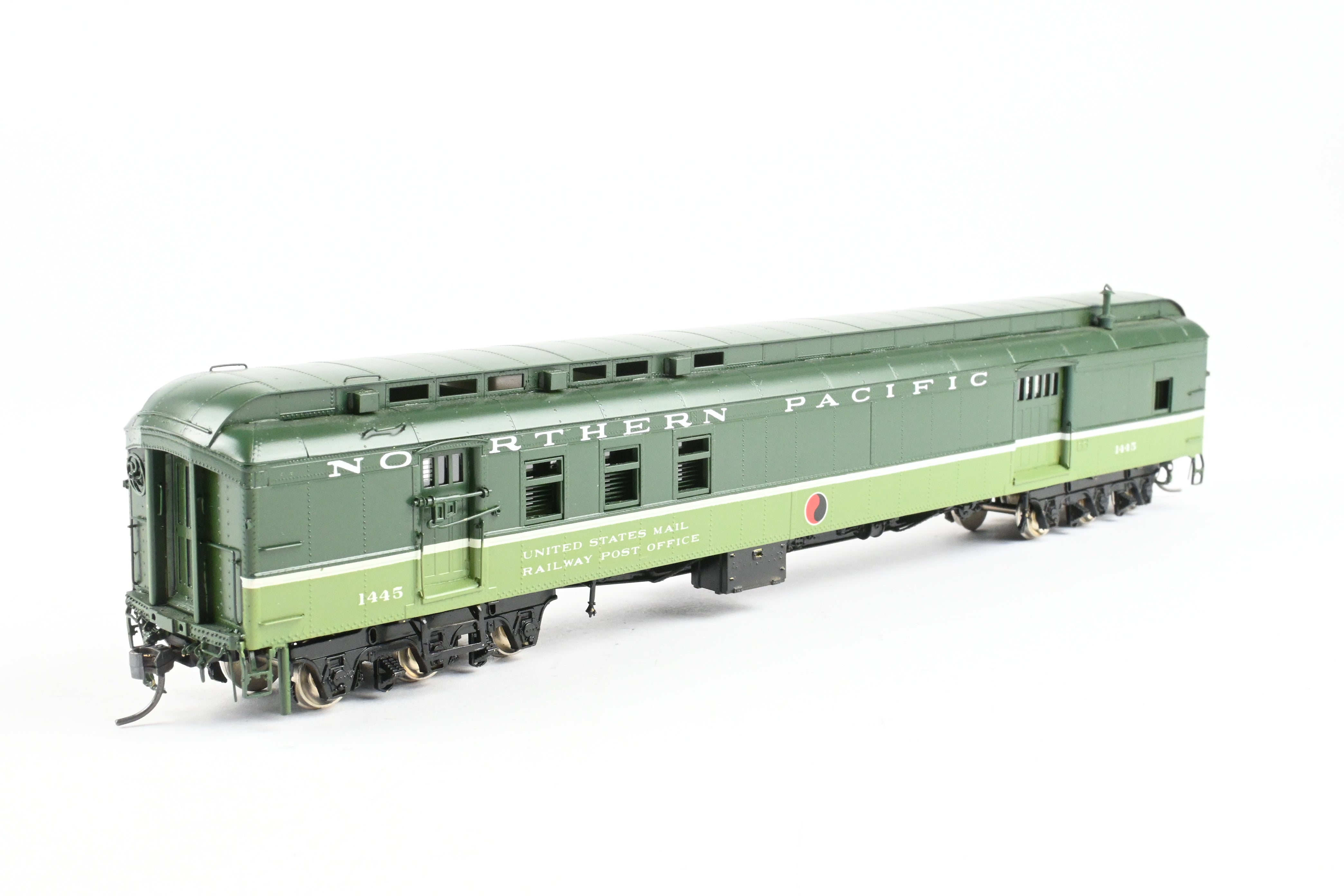 HO Scale Brass Northern Pacific RPO Car Model by W&R Enterprises, Custom Painted in Loewy Style, No. 1435