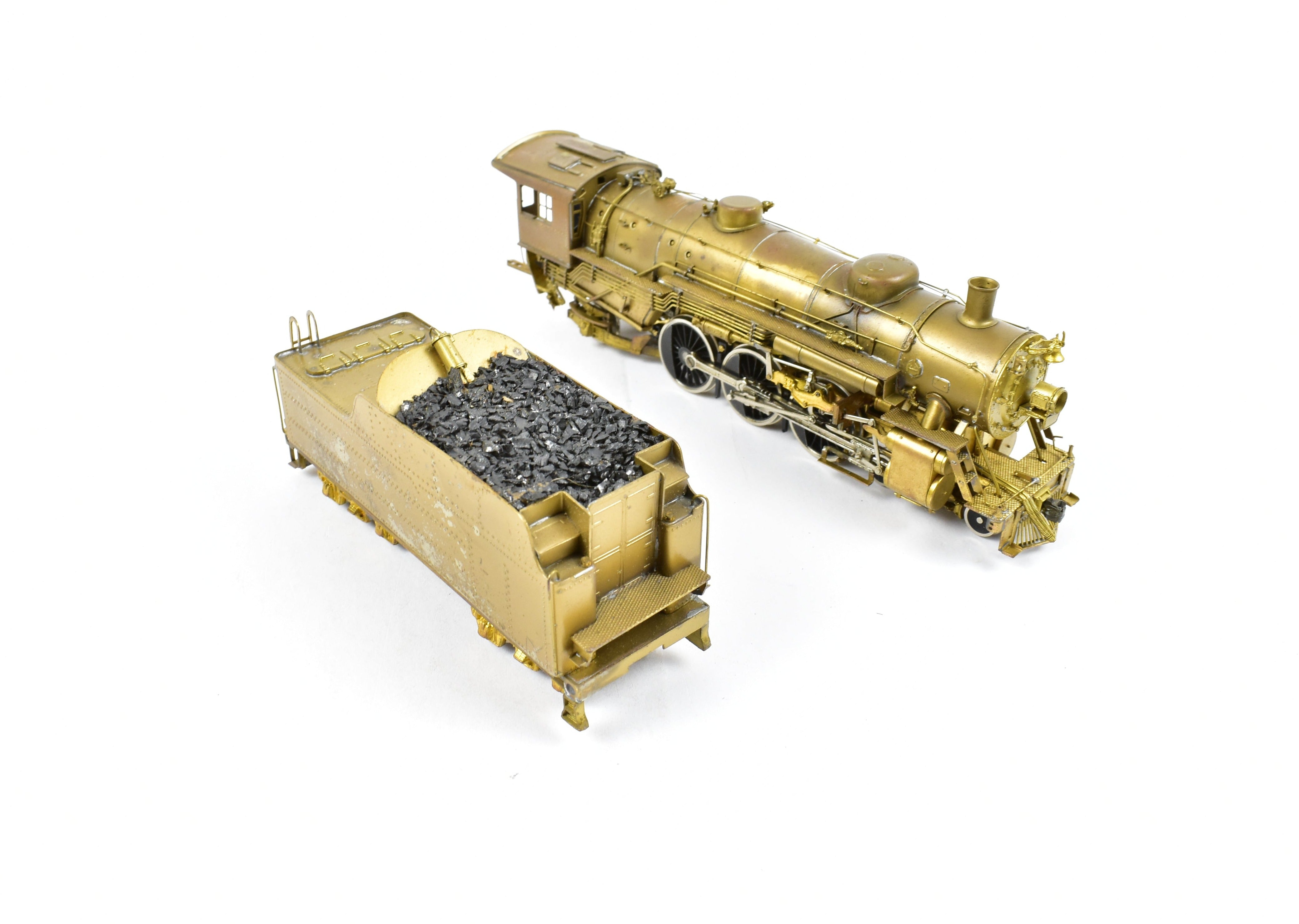 HO Scale Brass Pacific Fast Mail Model - United States Railway Administration Various Roads 4 - 6 - 2 Light Pacific Locomotive from Atlas Industries in Japan