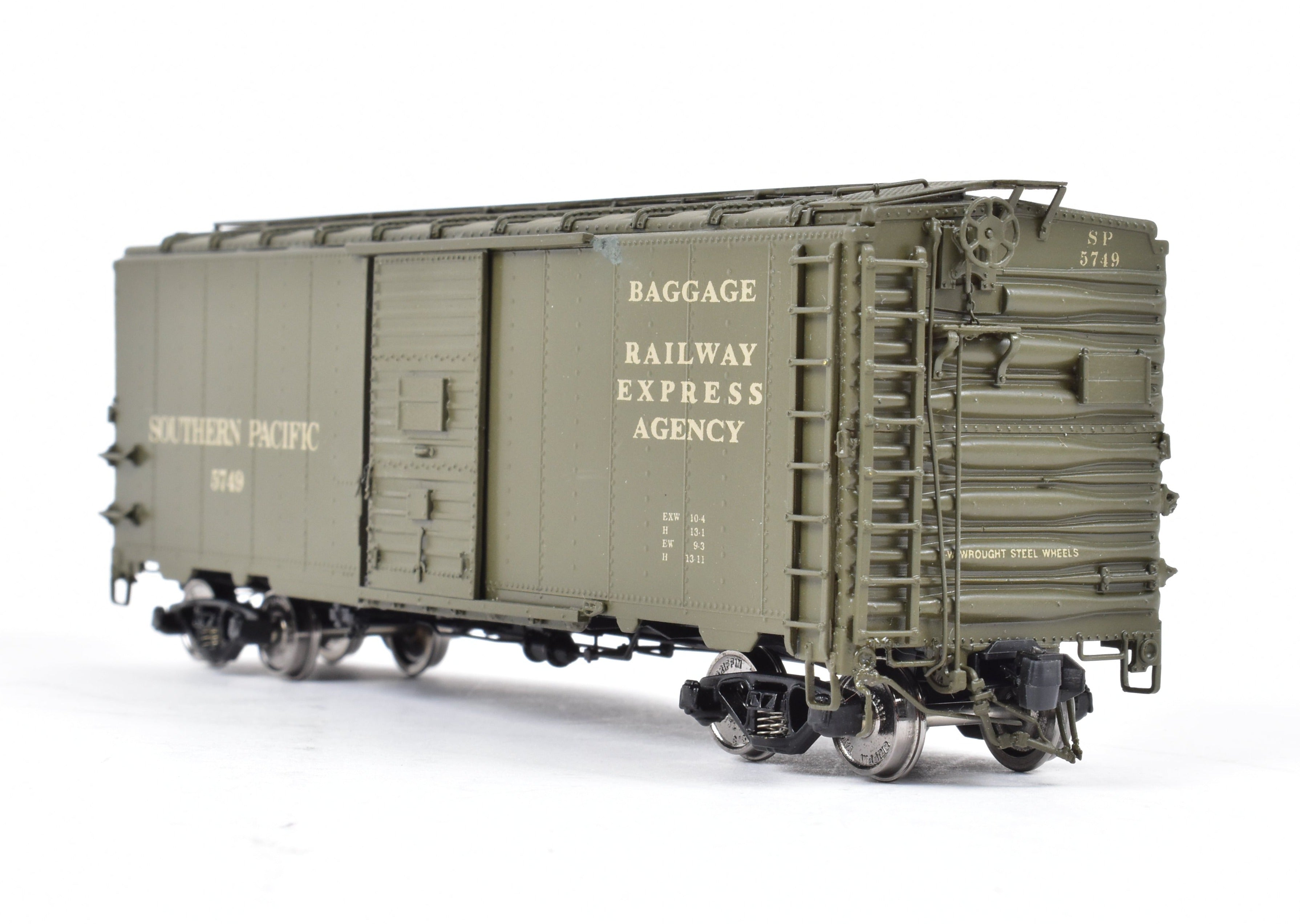 HO Scale Brass Southern Pacific B-50-24 Express Boxcar Model - Beaver Creek SP No. 5749 FP Collector's Edition
