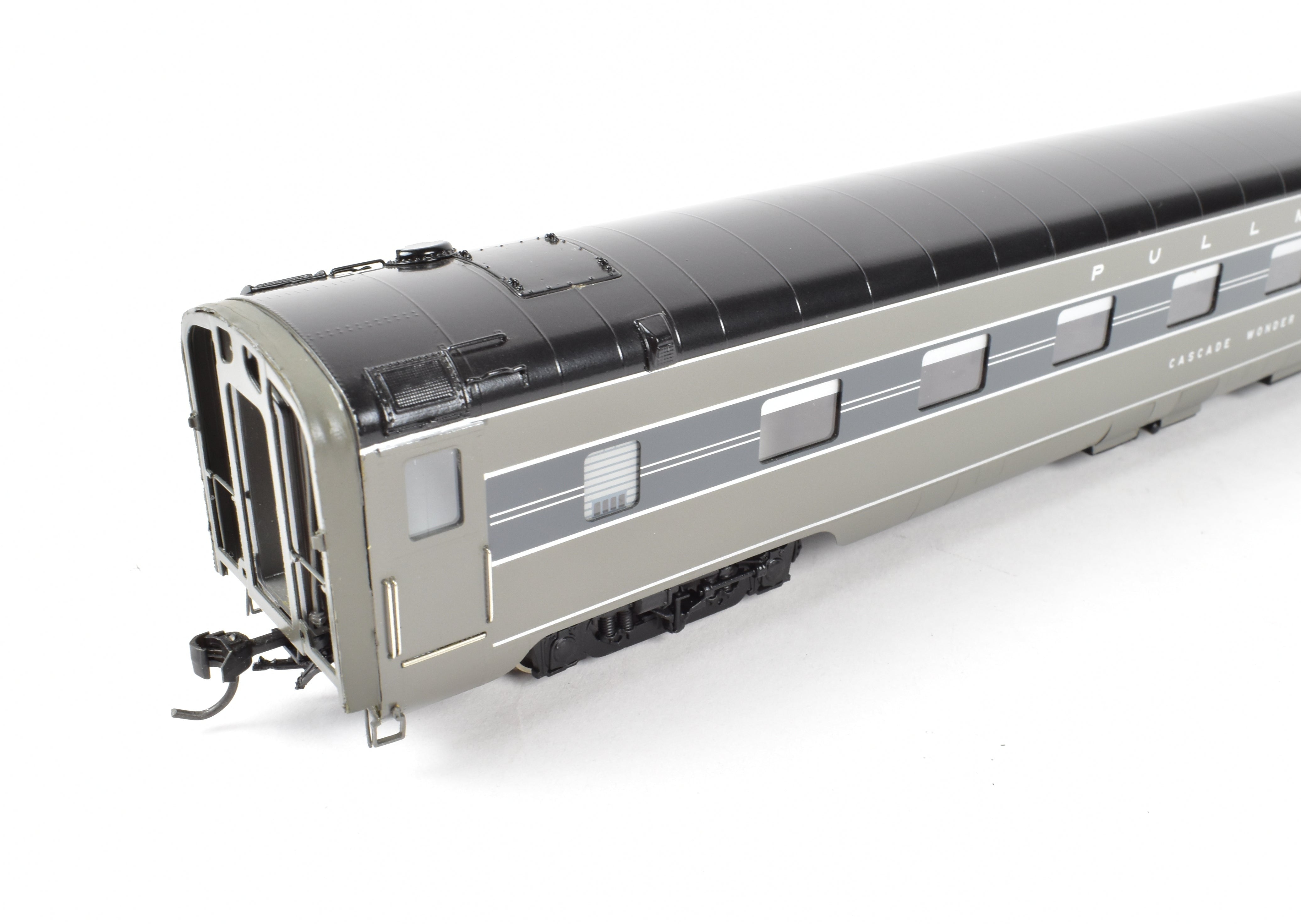 HO Scale Brass Passenger Car Set - Challenger Imports NYC - New York Central 1940 20th Century Limited 10-Car Passenger Train Collection
