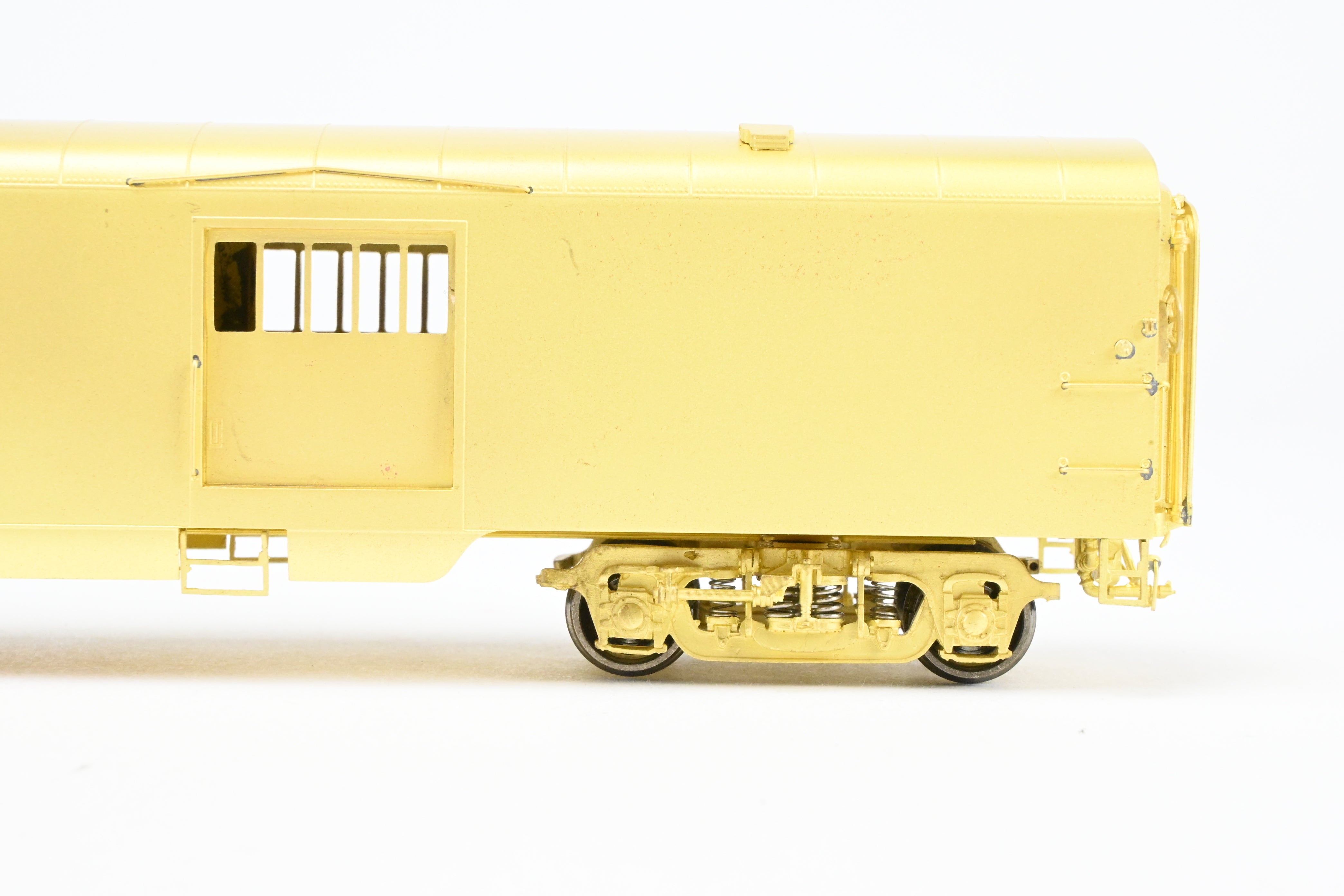 HO Scale Brass Great Northern Streamlined Baggage Car #266 - 267 by A. W. Enterprises