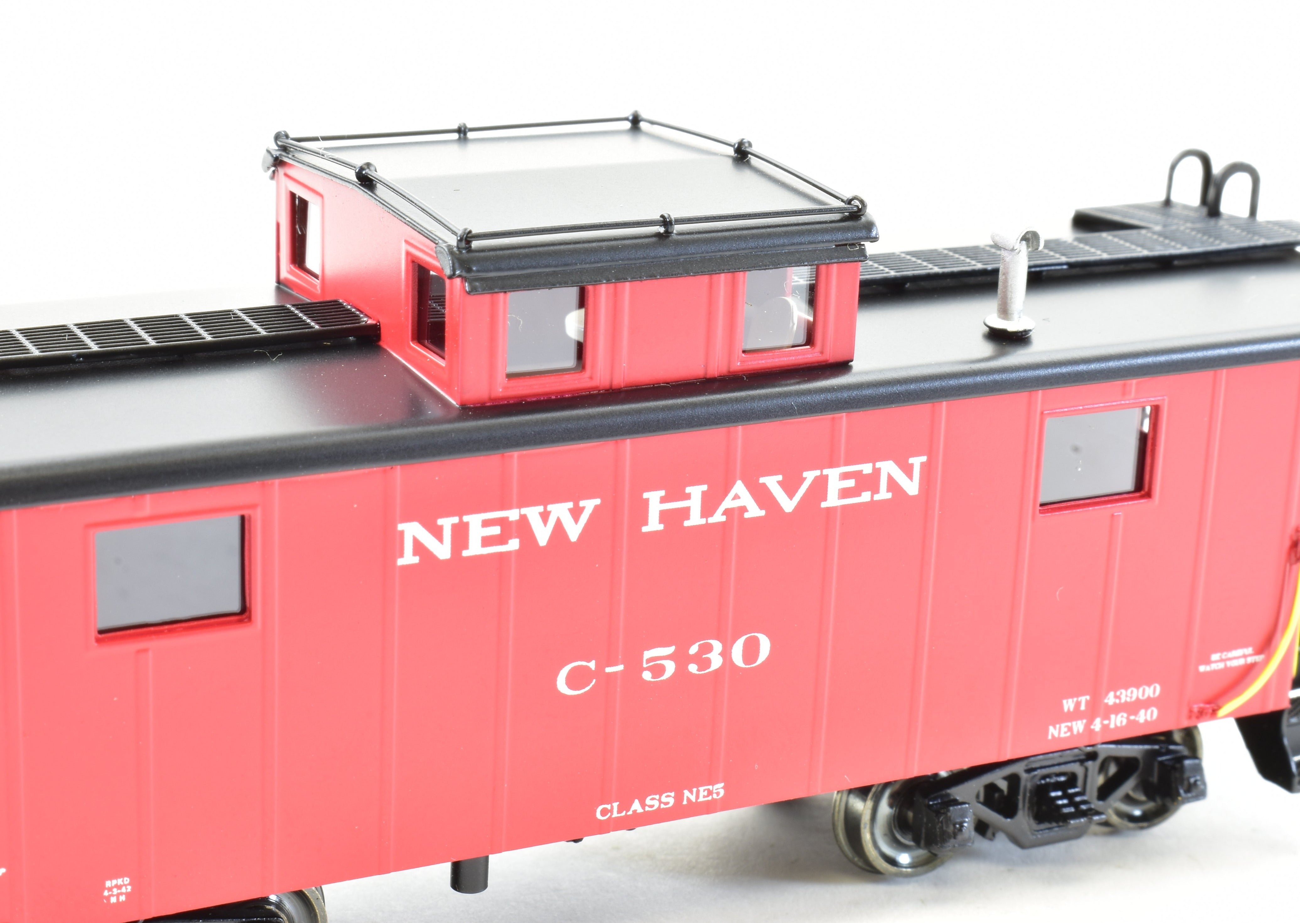 HO Scale Brass NH - New Haven NE - 5 Steel Caboose FP #C - 530 by OMI