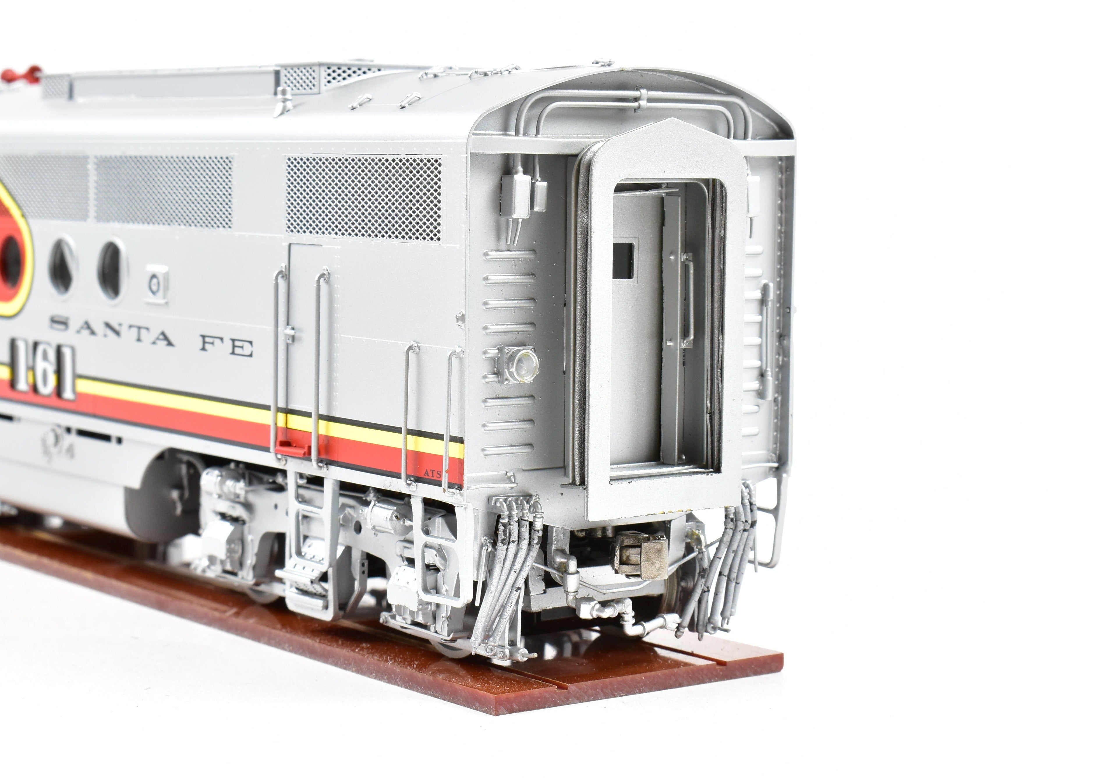O Scale Imported Brass Key Model Imports AT&SF - Santa Fe EMD FT A-B Set with Factory-Painted Warbonnet for Model Trains