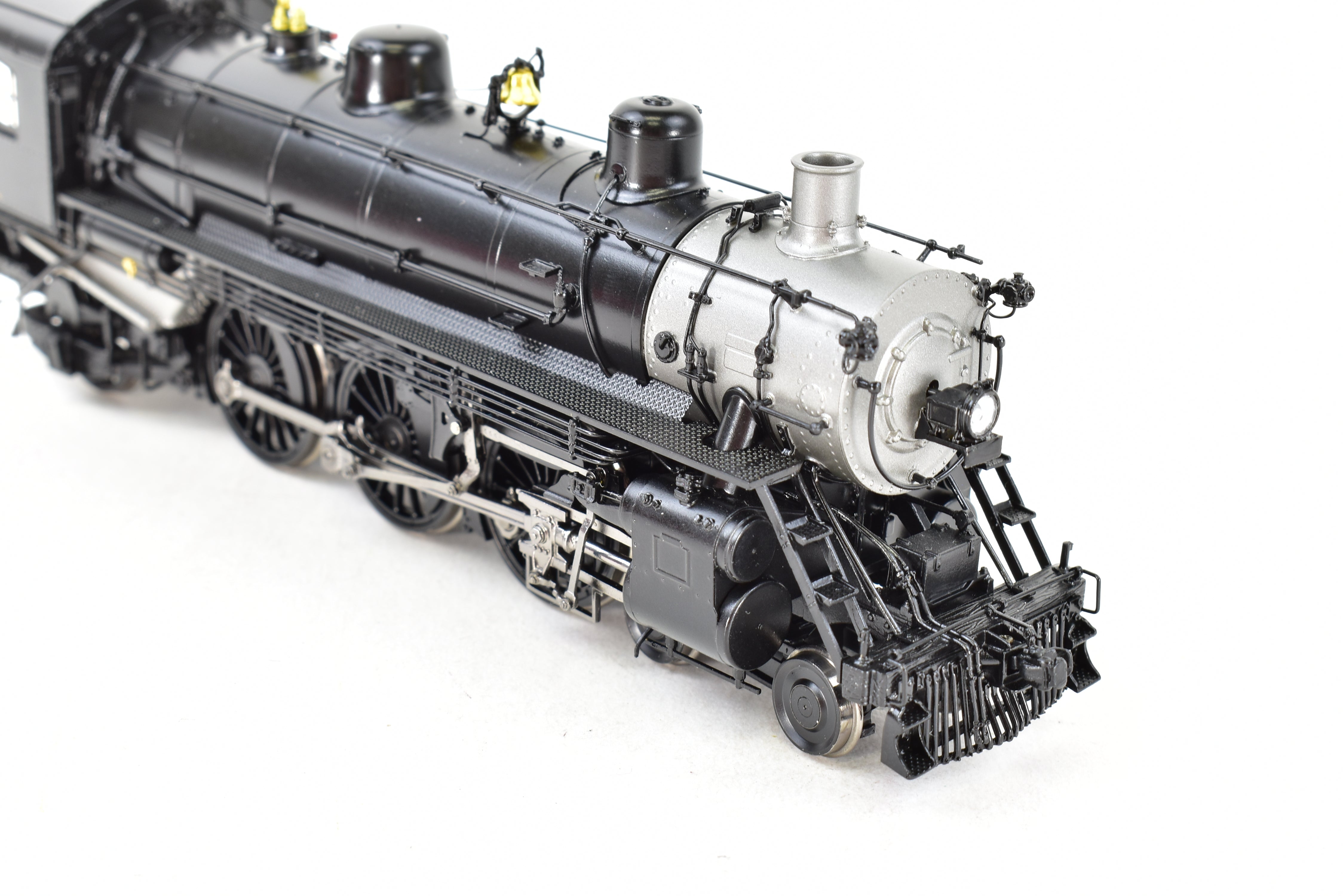 HO Scale Brass Crown Custom Imports New Haven I-2 4-6-2 Pacific Locomotive Model with ATS on Pilot and Factory Painting, Custom Imported for Enthusiasts