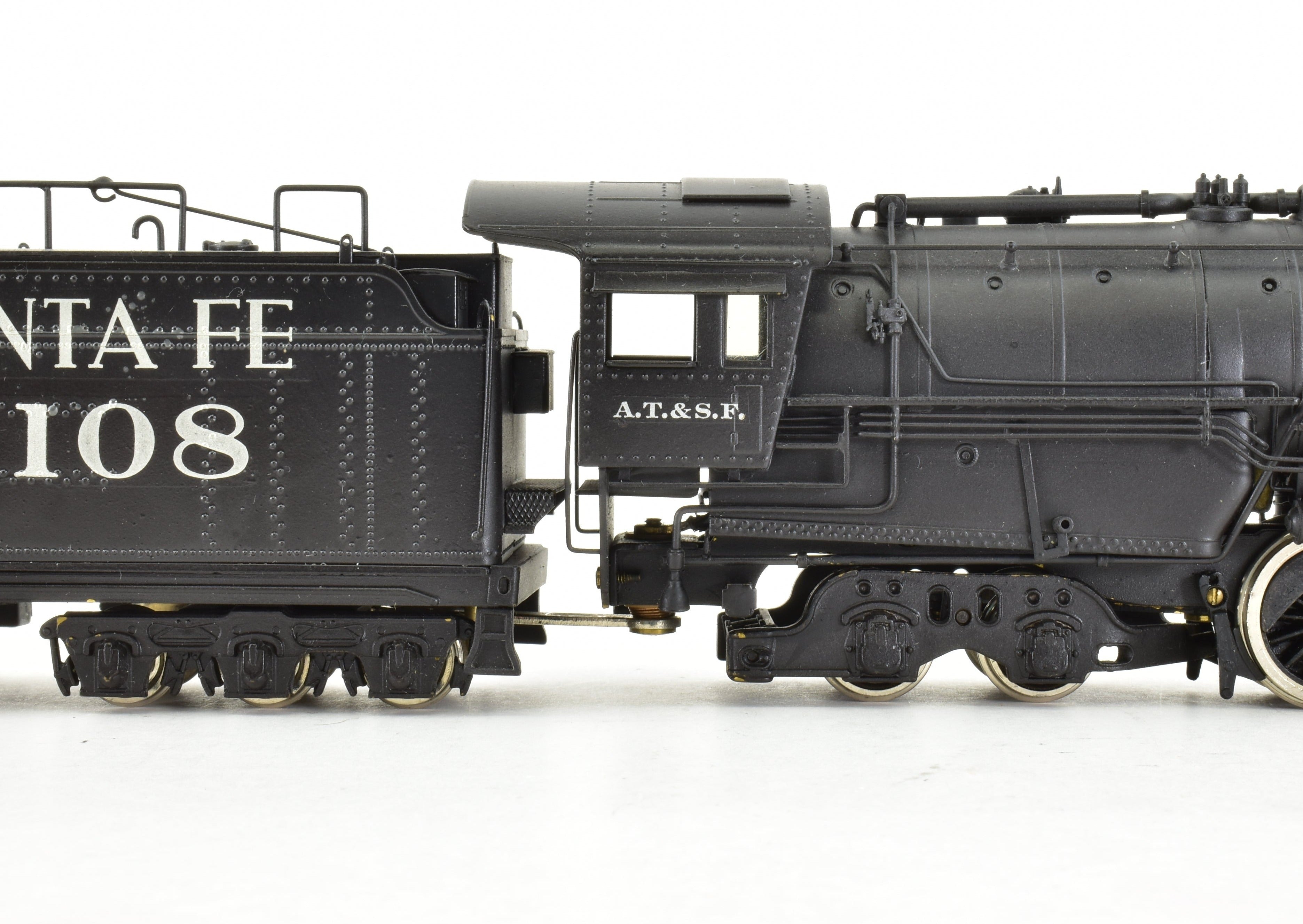 High - Quality HO Scale Brass PFM - United ATSF Santa Fe 2 - 8 - 4 Berkshire Custom - Painted Model Train