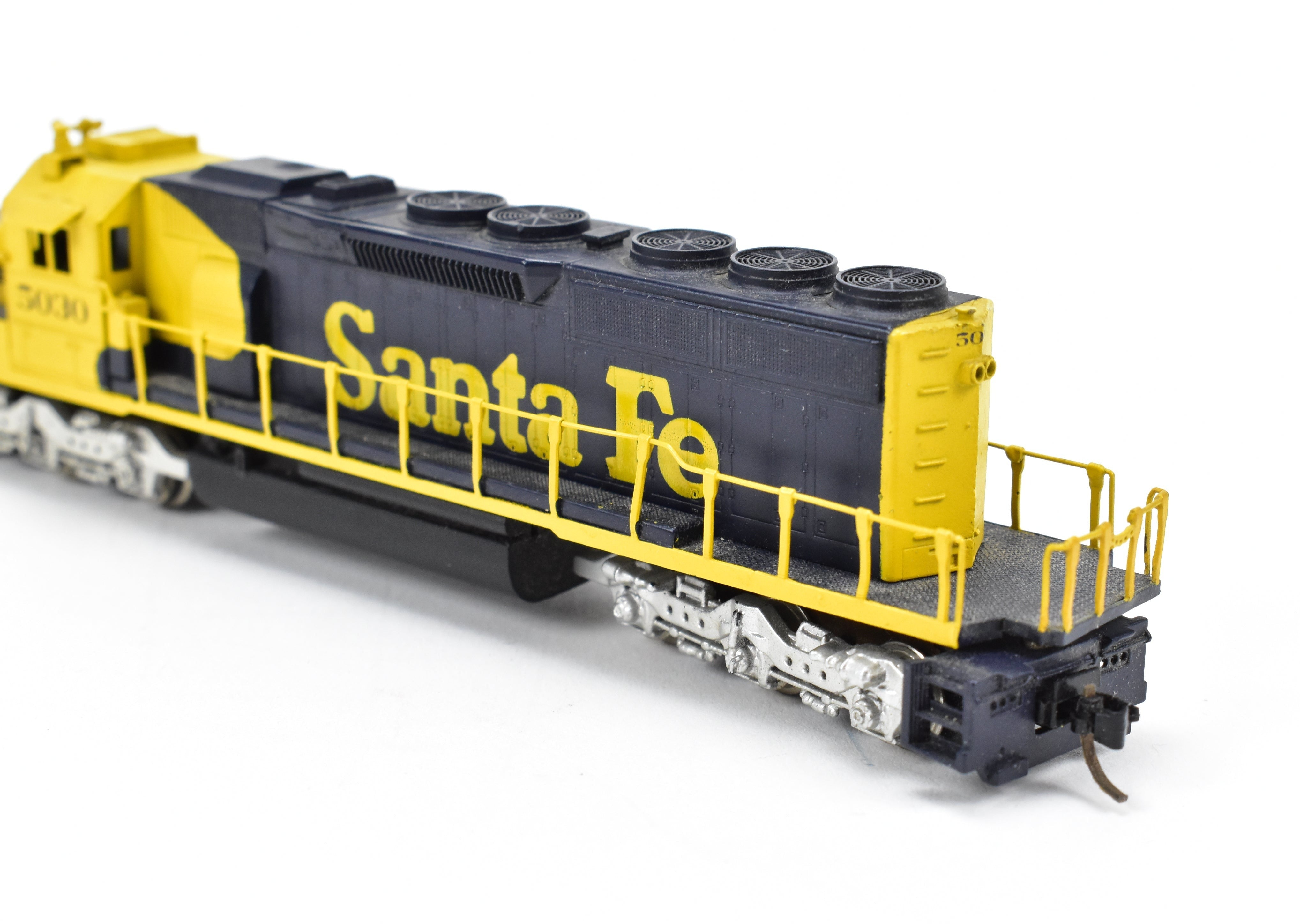 N Scale Brass Key Imports AT&SF Santa Fe EMD SD40 - 2 Medium Nose #5030 FP Model