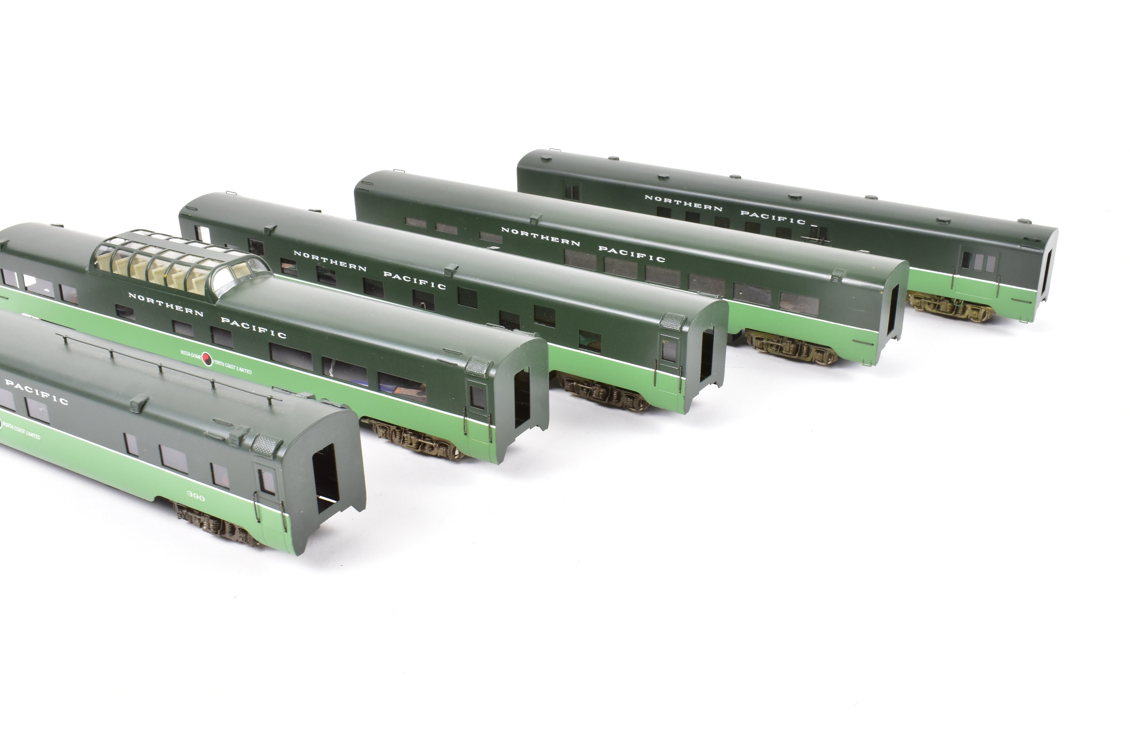 HO Scale Brass Balboa Northern Pacific 5-Car Passenger Train Set with Factory Painting