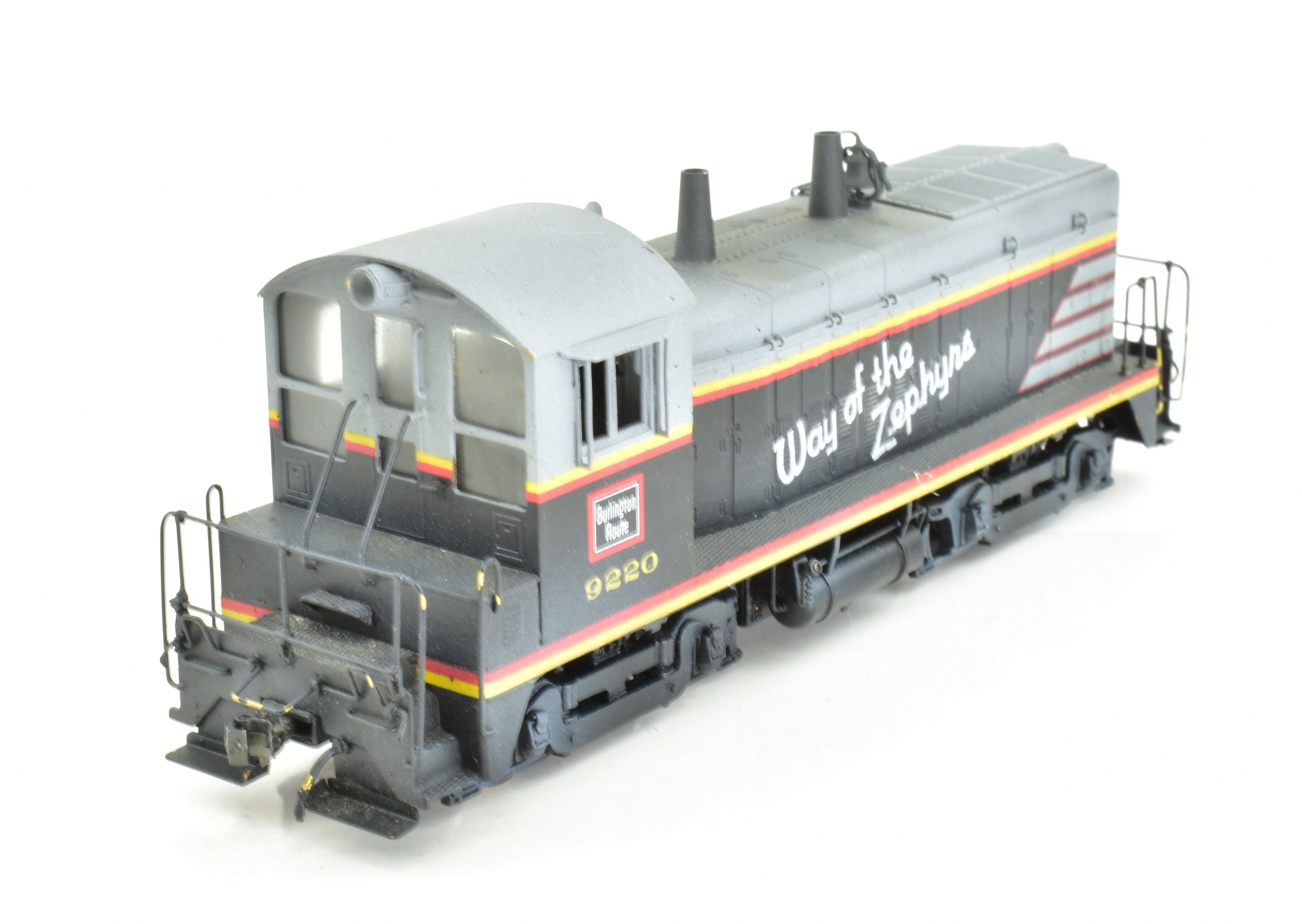 Custom-Painted HO Brass Oriental Limited CB&Q Burlington Route EMD NW-2 1000HP PH II Switcher