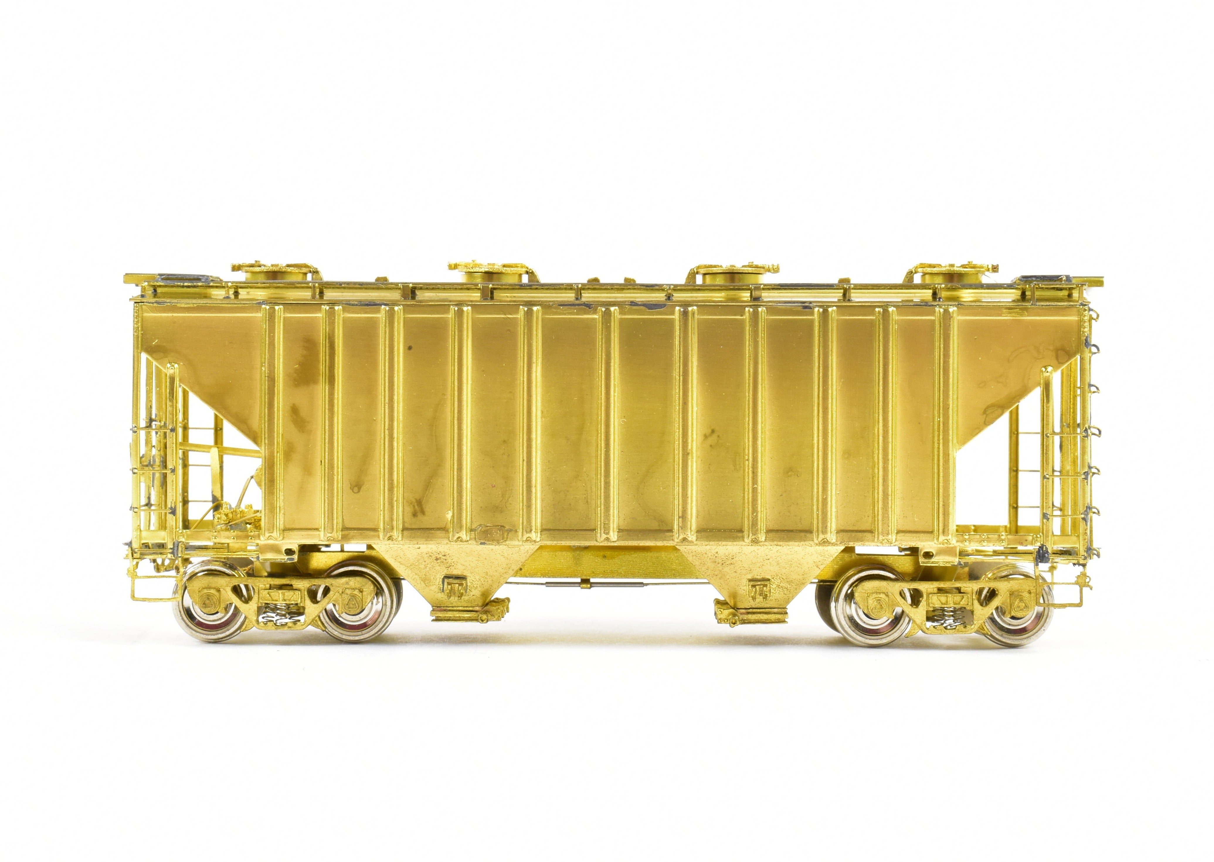 HO Scale Brass OMI (Overland Models, Inc.) ATSF - Santa Fe PS 2 - Bay Covered Hopper Model Train Car