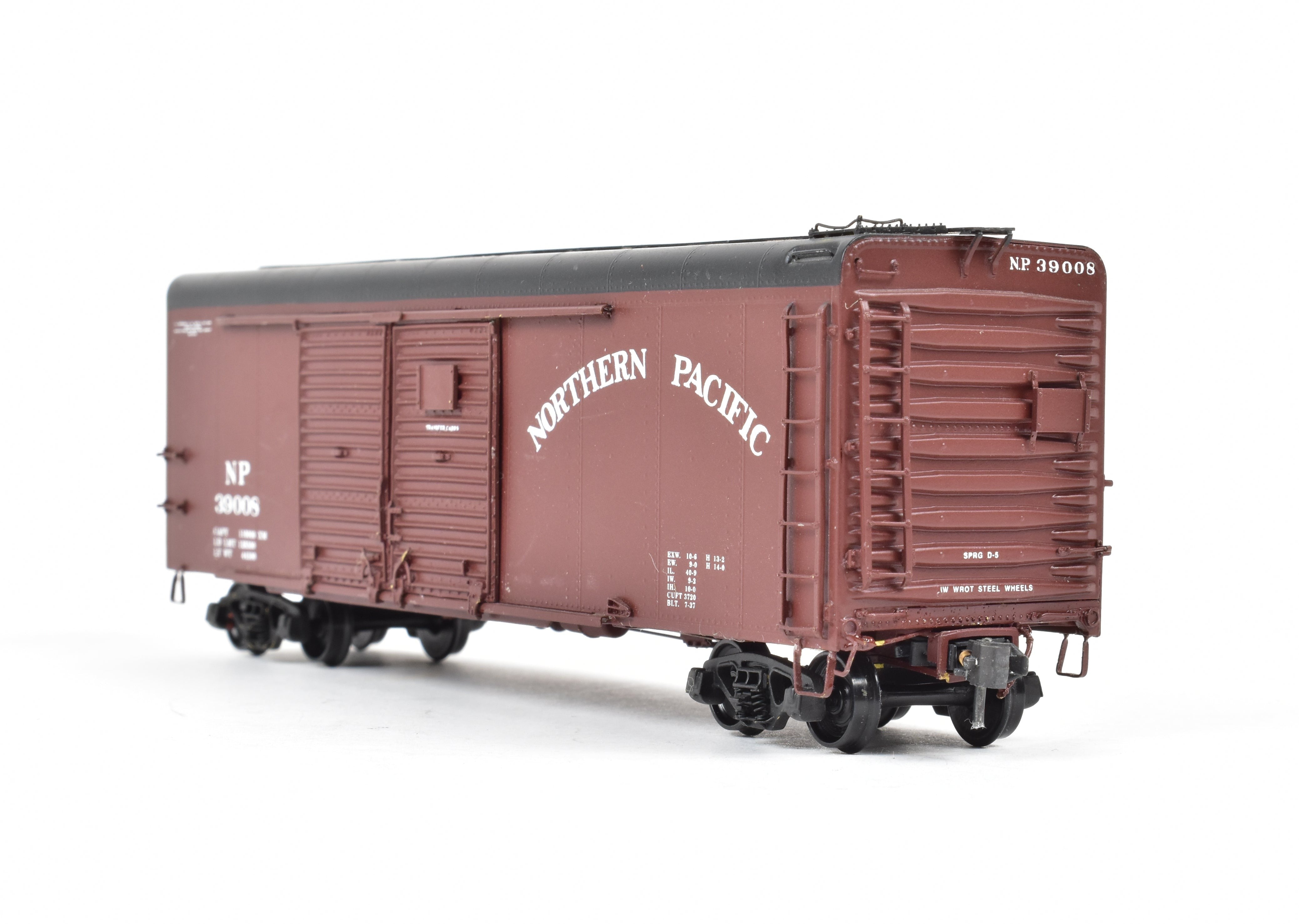 HO Scale Brass NP - Northern Pacific 40' Round Roof Painted Auto Box Car by W&R Enterprises