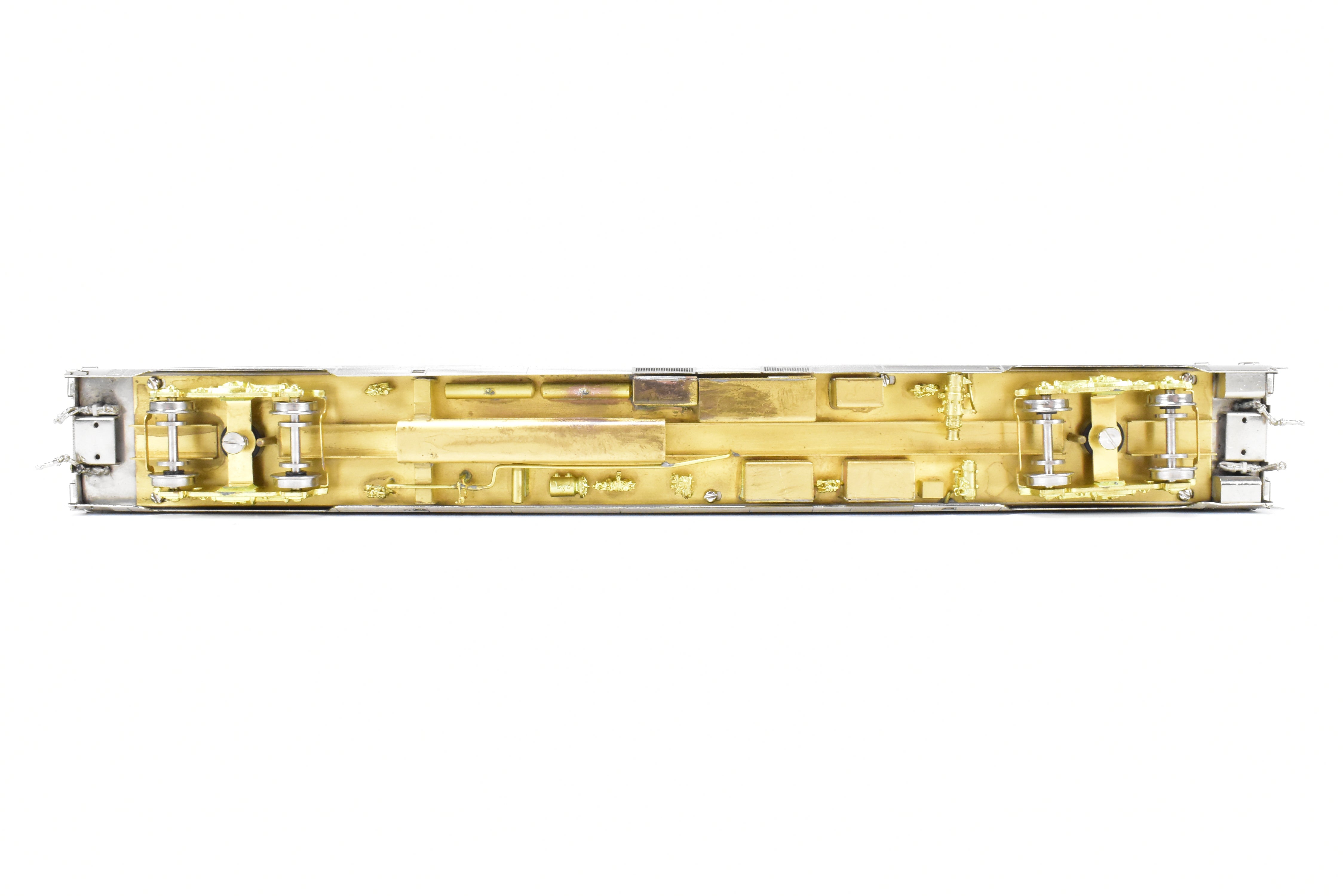 HO Scale Brass Model Train - Cascade Models AT&SF Santa Fe ACF Palm Series 11 Bedroom Sleeper Car with Skirts for Model Railroad Enthusiasts