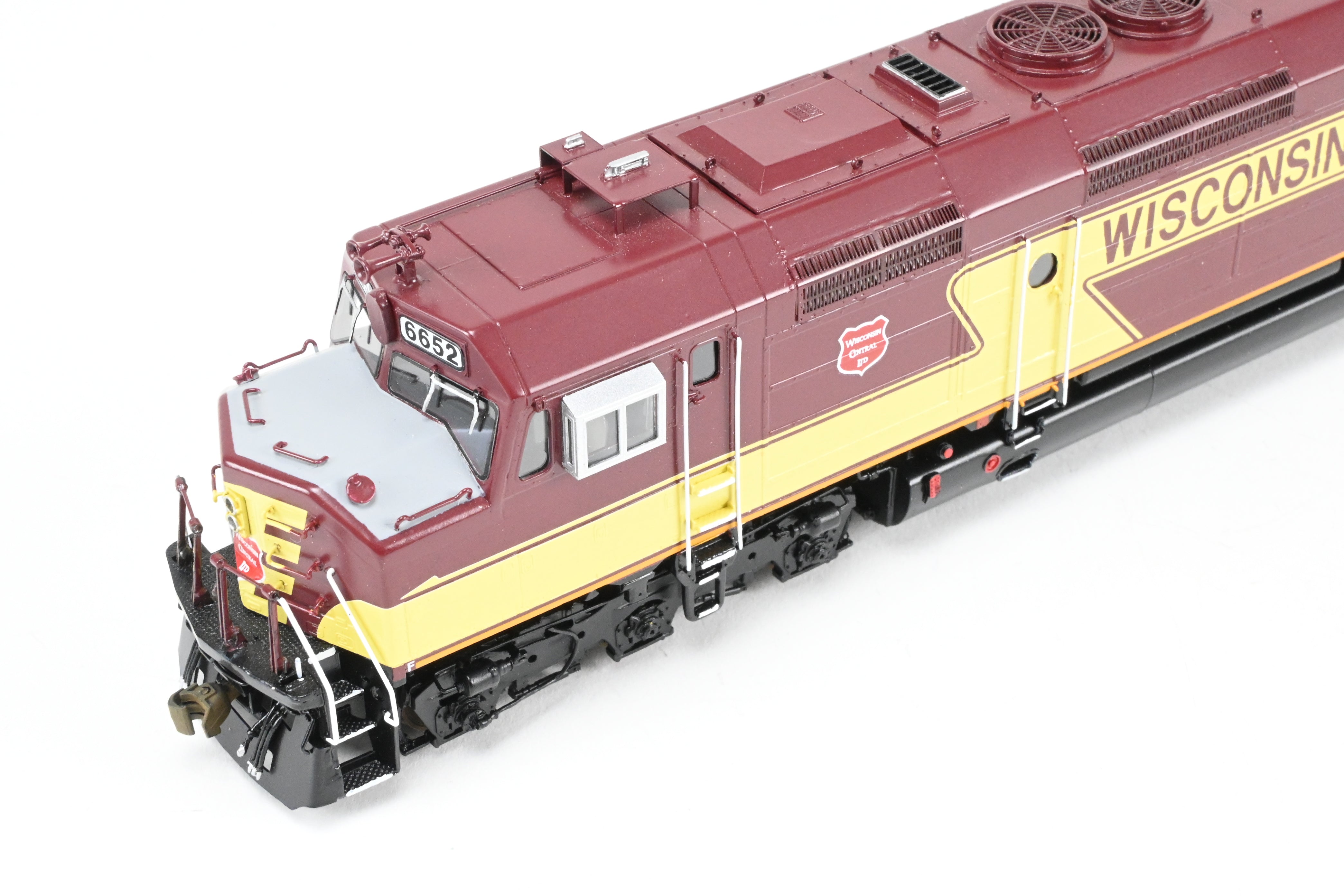 HO Brass OMI - Overland Models' Wisconsin Central EMD FP45 #6652 Maroon/Yellow w/Lights