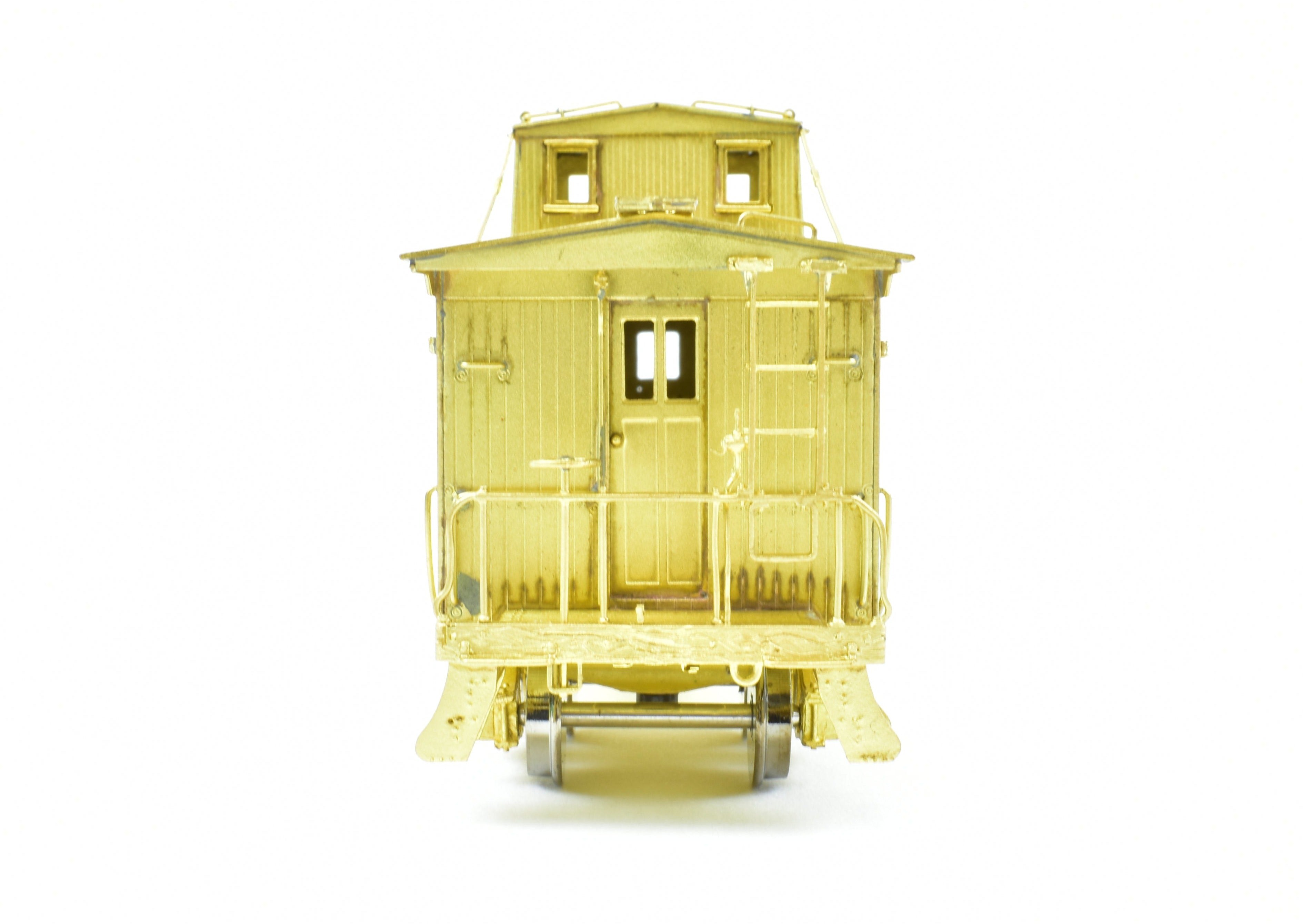 HO Brass OMI Overland Models Soo Line Wood Sheath Caboose with Two Side Windows