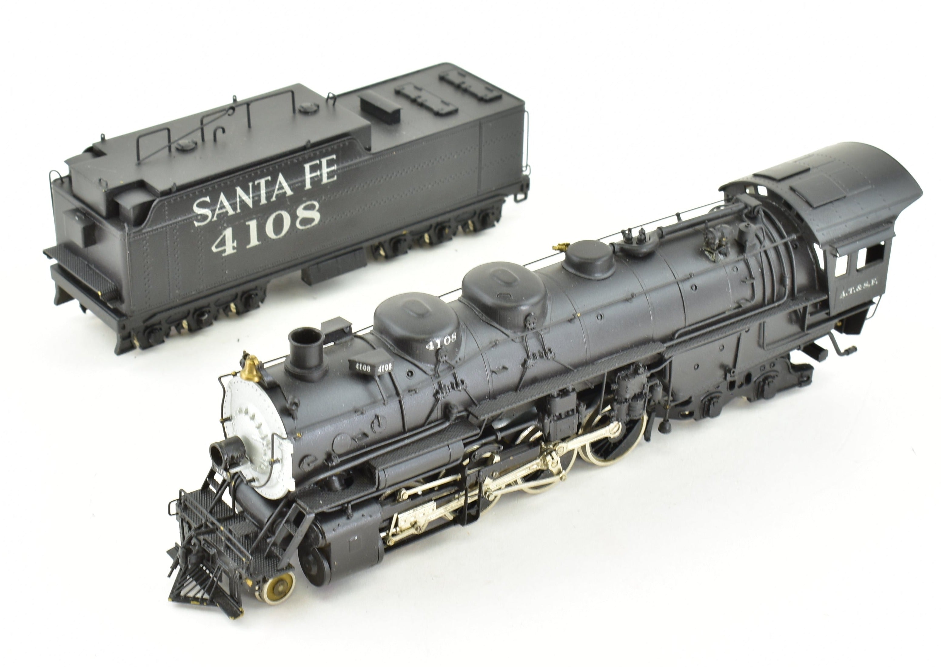 High - Quality HO Scale Brass PFM - United ATSF Santa Fe 2 - 8 - 4 Berkshire Custom - Painted Model Train