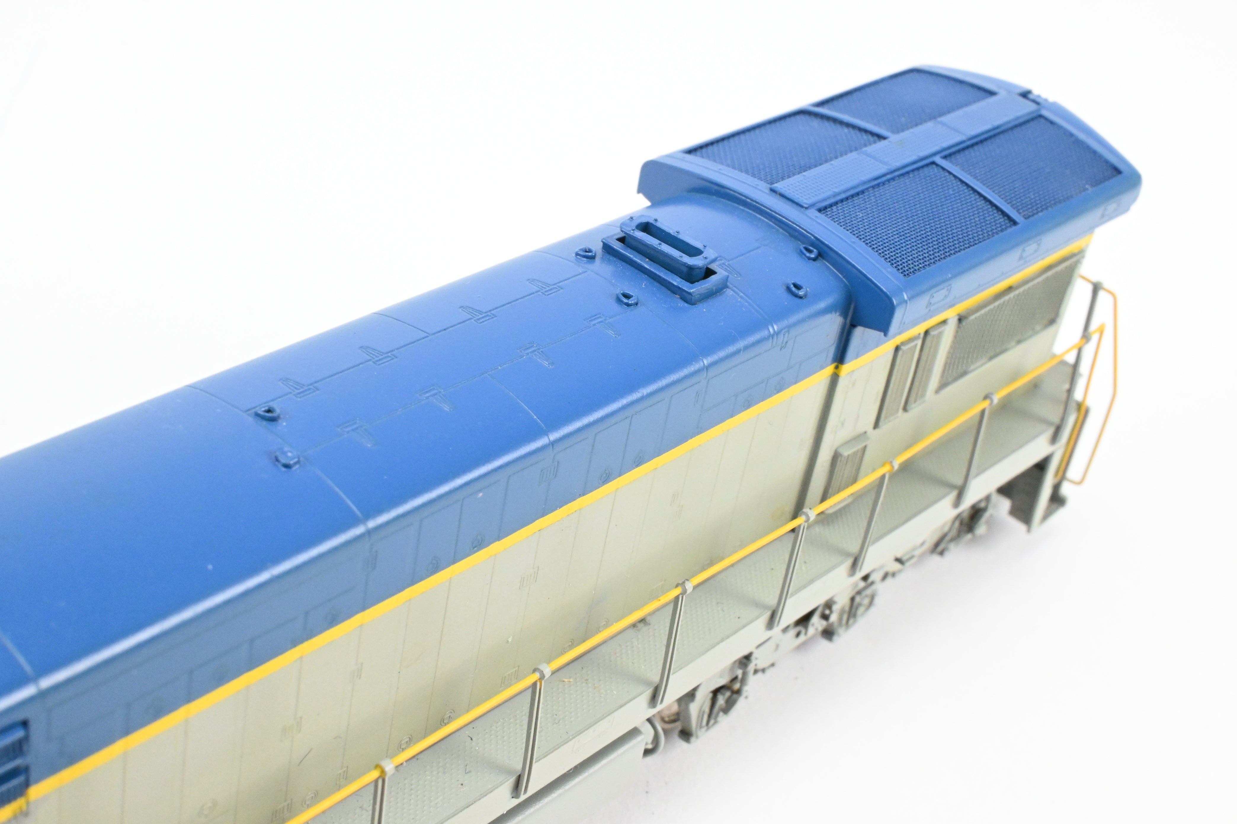 HO Scale Brass Locomotive Model - Overland Models Inc. Custom Painted Delaware & Hudson GE U33C No. 661