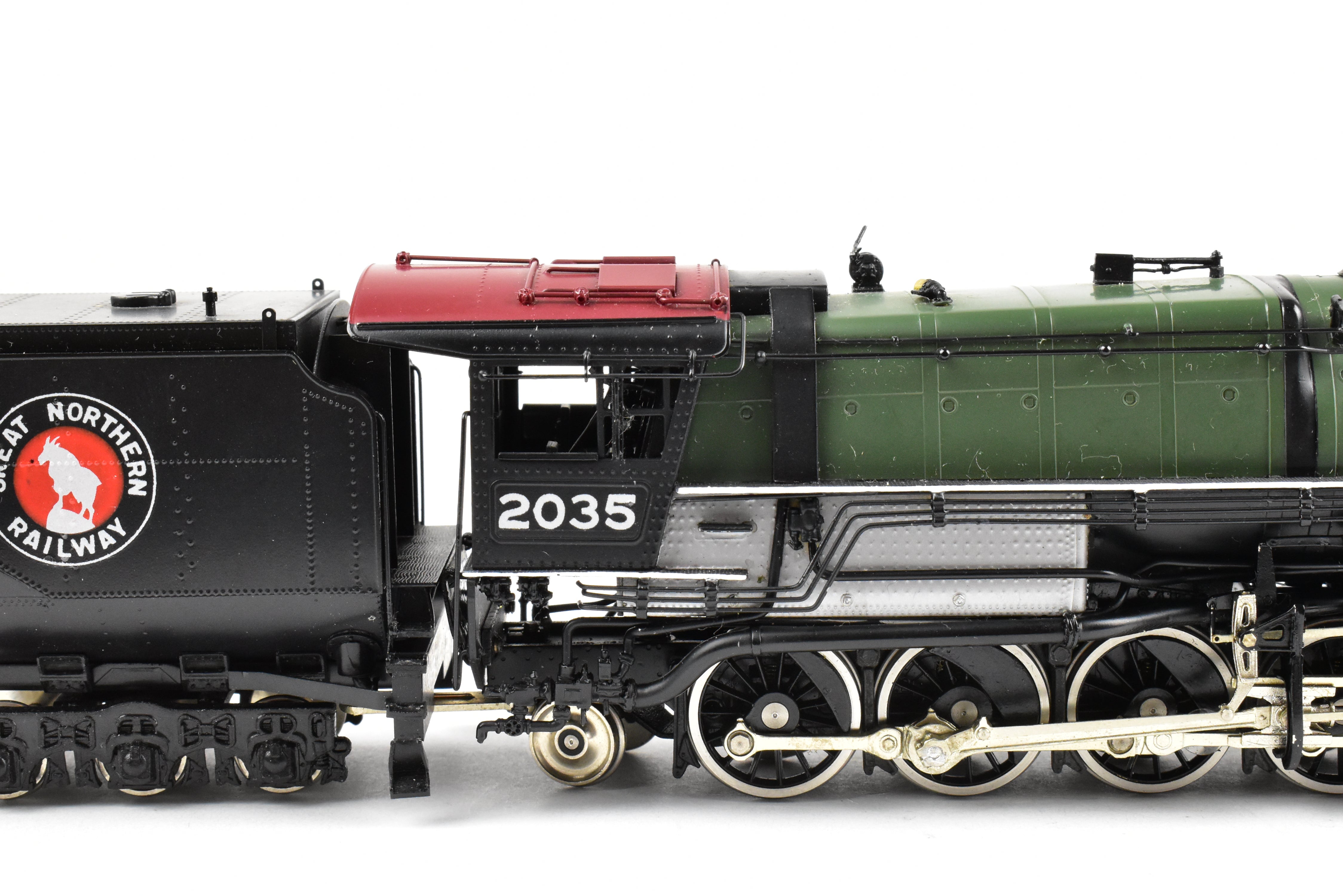 HO Scale Brass Model Train - Oriental Limited GN - Great Northern R - 1 2 - 8 - 8 - 2 Open Cab Version in Glacier Park Scheme No. 2035