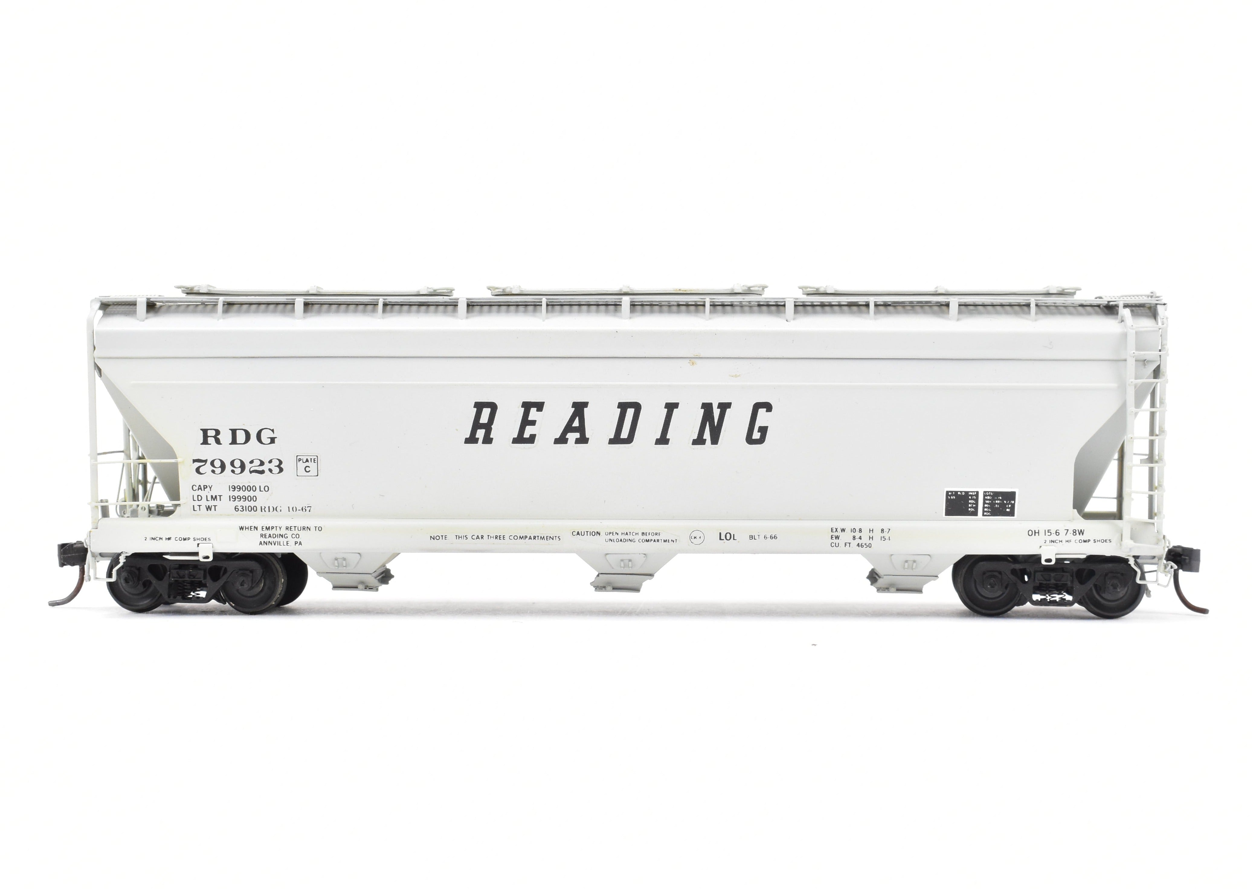 HO Scale Brass Model Train - Overland Models, Inc. (OMI) Reading RDG ACF 3 - Bay Centerflow 4650 Covered Hopper with 3 Long Hatches, CP No. 79923
