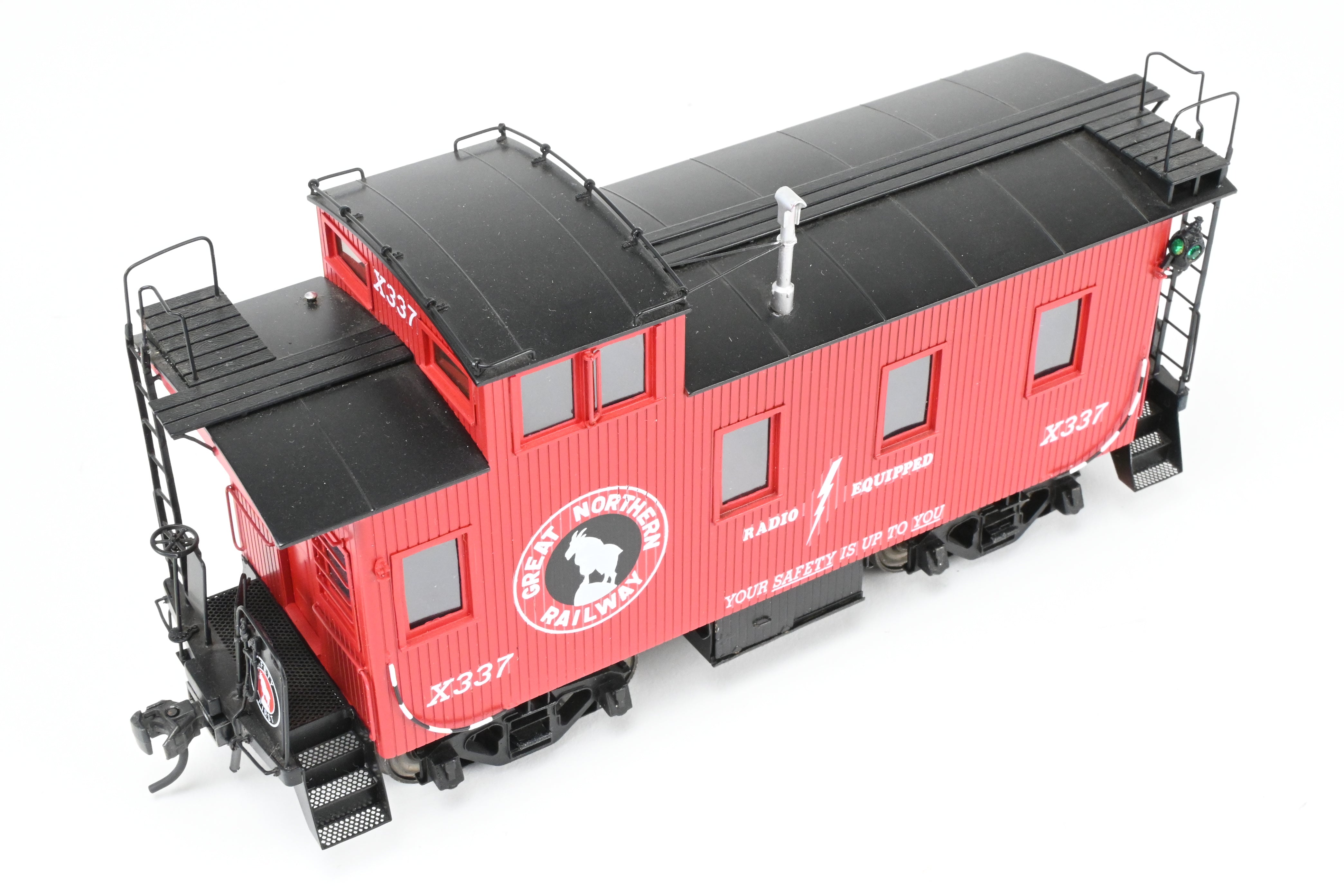 Collectible Great Northern Wood Caboose FP #X337 Collectors Edition Model by Beaver Creek Model Co. in Brass