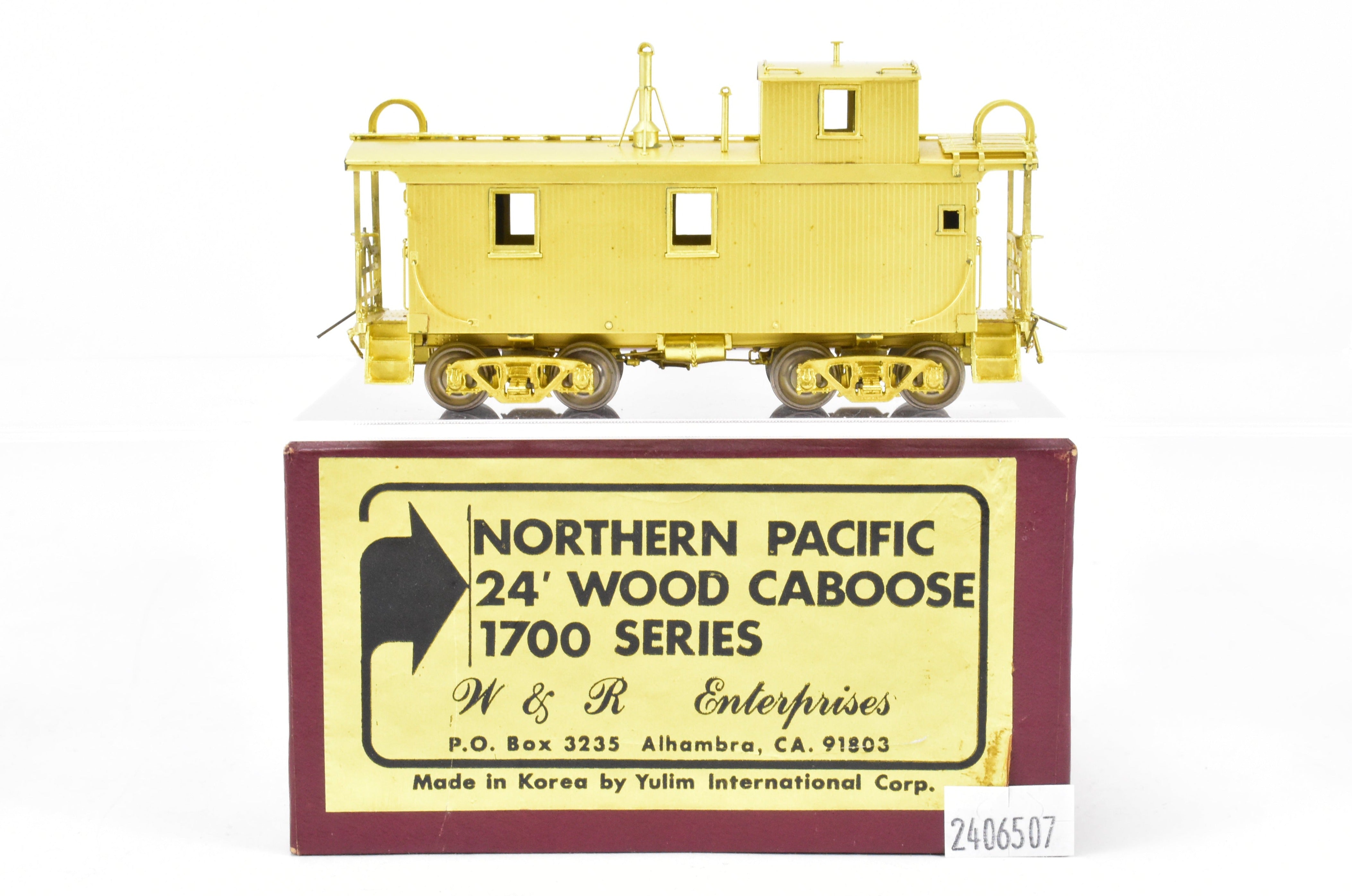 HO Scale Brass Model W&R Enterprises Northern Pacific 24-Foot Wood Caboose #1700 Series from the Steam Era