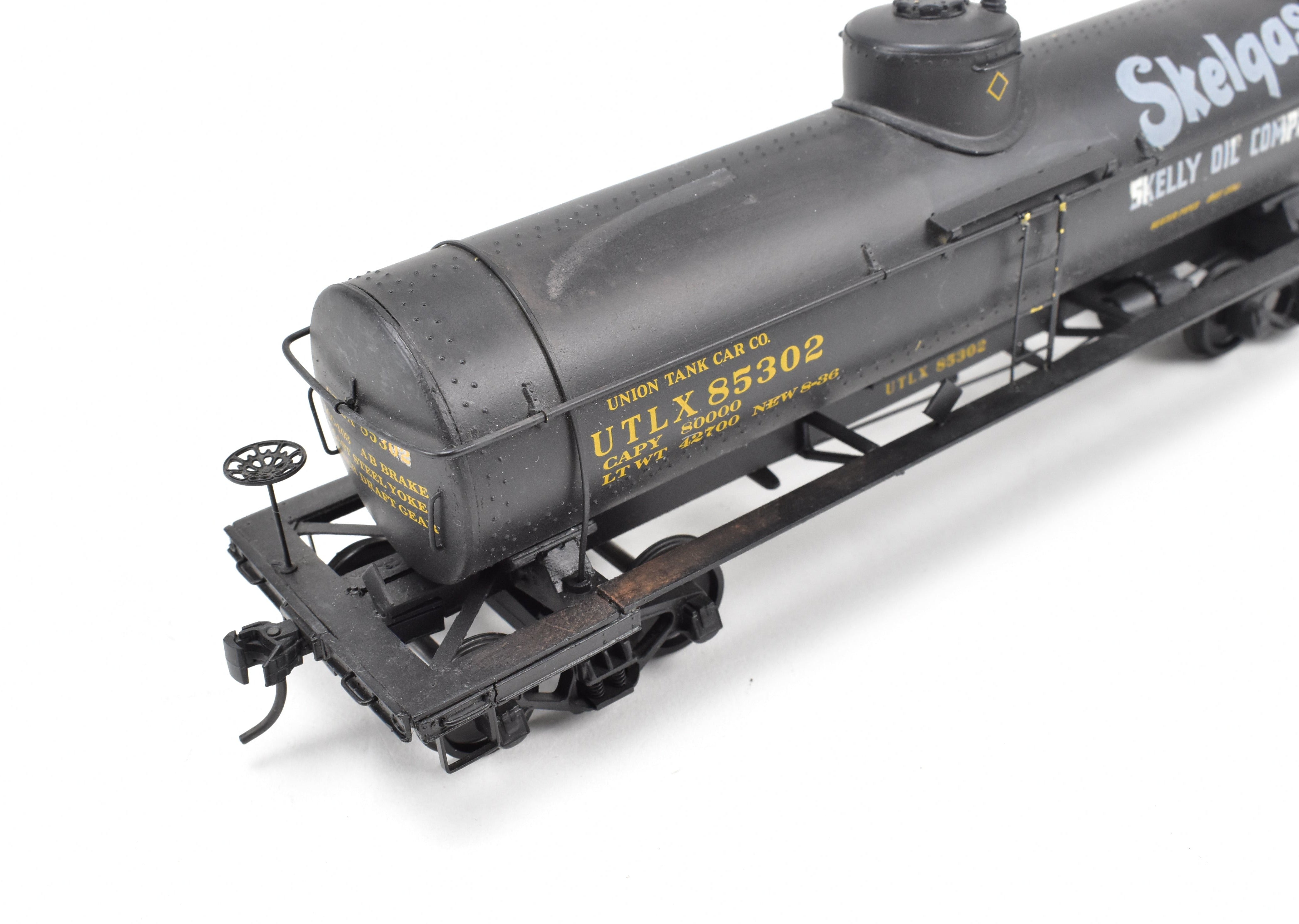 O Scale Custom-Painted Brass Single-Dome Tank Car for Skelly Oil Co.