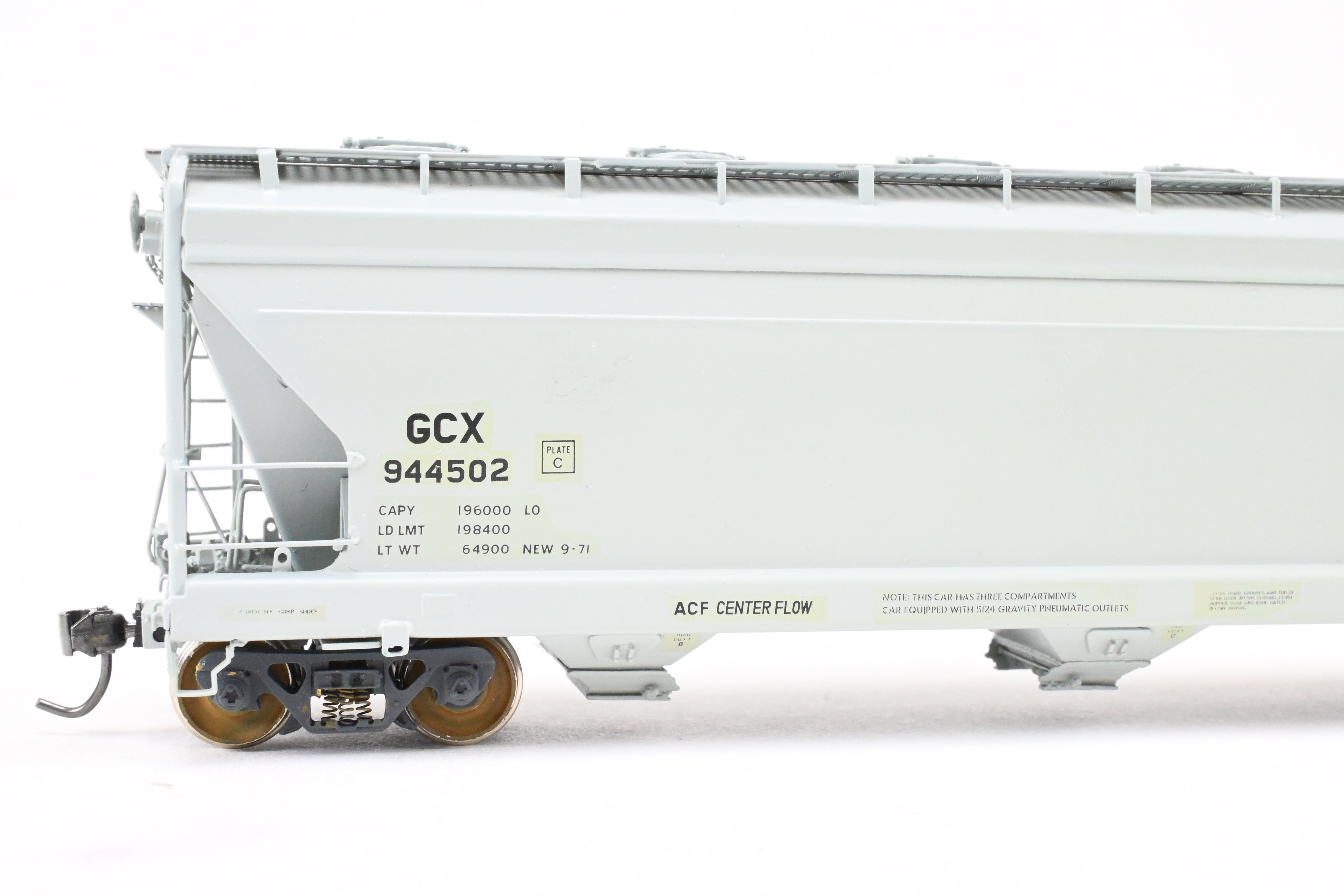 HO Scale Brass Model - Overland Models, Inc. Various Roads ACF 3 - Bay Counterflow 4650 Cubic Feet Covered Hopper Railway Model with 6 Round Hatches for CP Allied Chemical #944502
