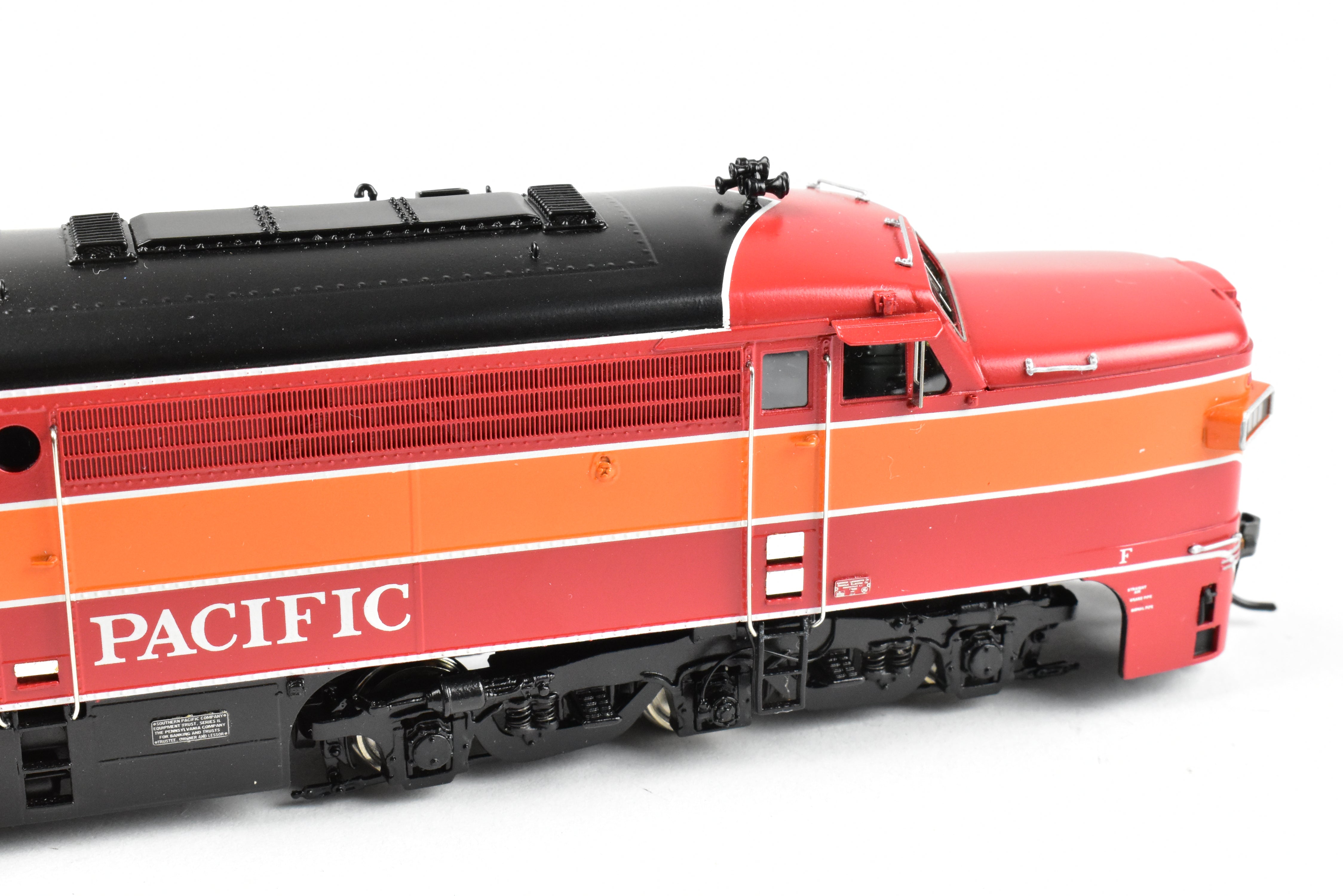 HO Scale Brass Union Terminal Imports Southern Pacific Alco PA - 2 Locomotive Model in Daylight Scheme, FP #6041