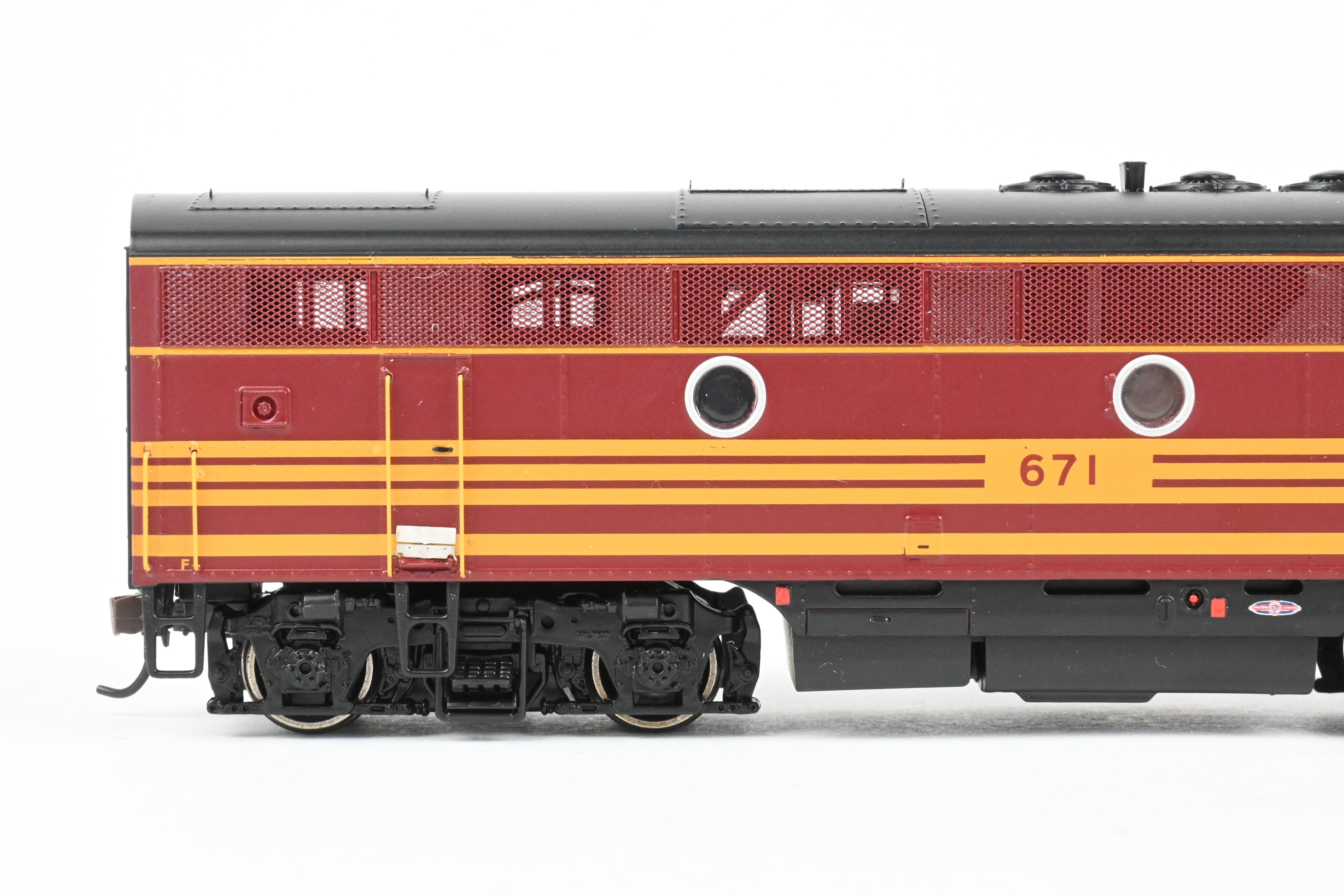 Athearn Genesis B&M Boston & Maine EMD F3-A/B Phase II Mint Passenger Set