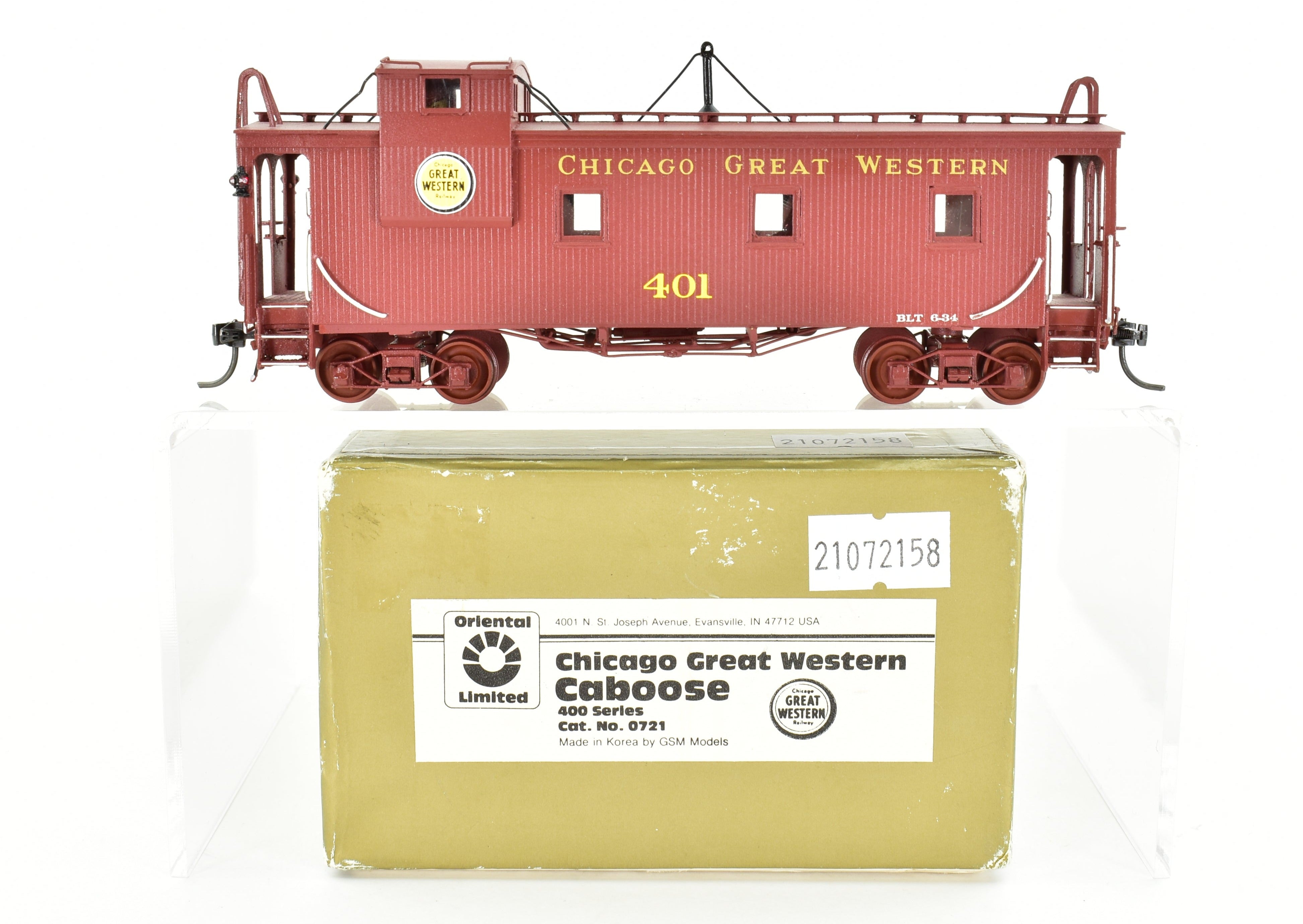 HO Scale Brass Oriental Limited Chicago Great Western Caboose with Professionally Painted Finish