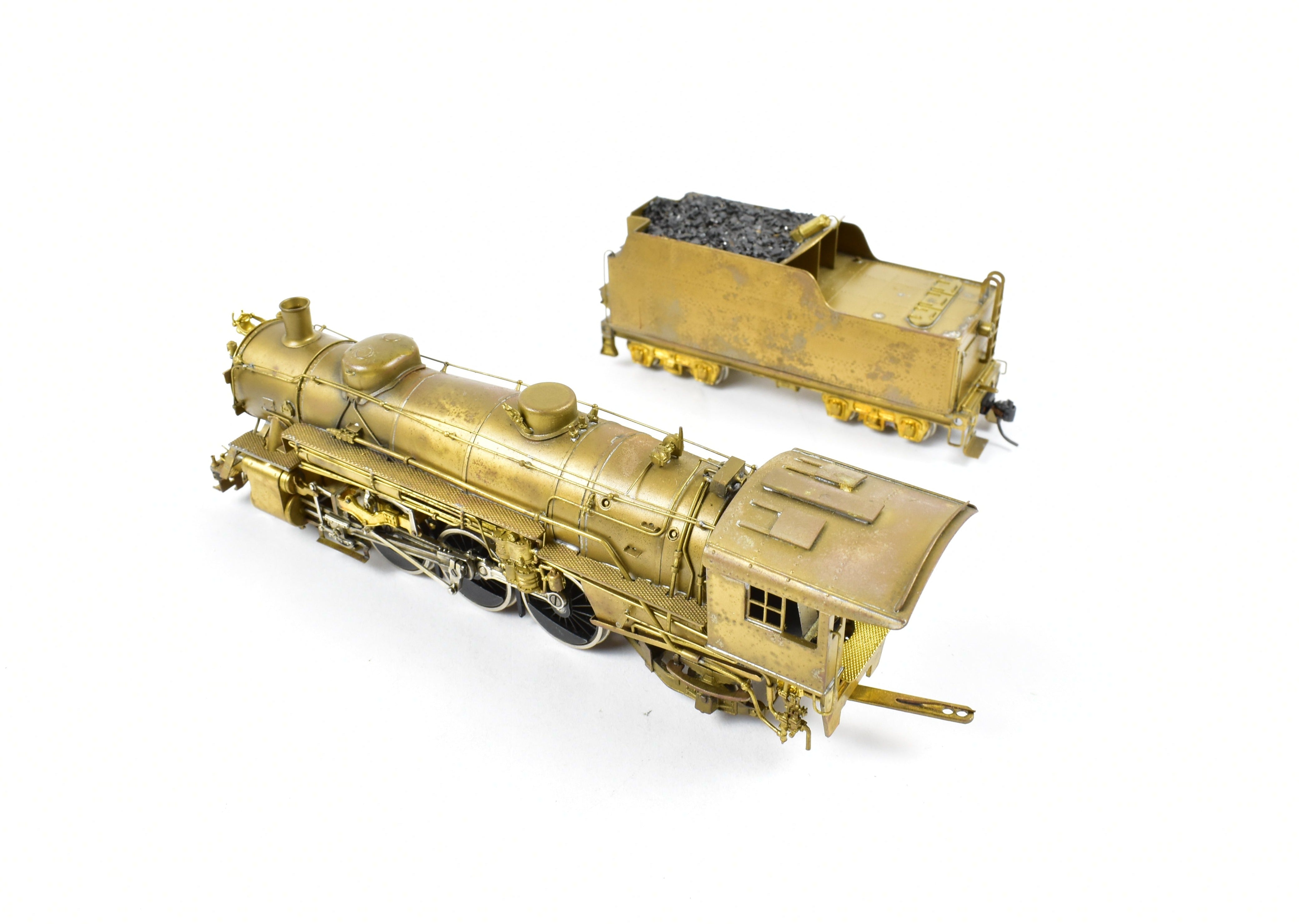 HO Scale Brass Pacific Fast Mail Model - United States Railway Administration Various Roads 4 - 6 - 2 Light Pacific Locomotive from Atlas Industries in Japan
