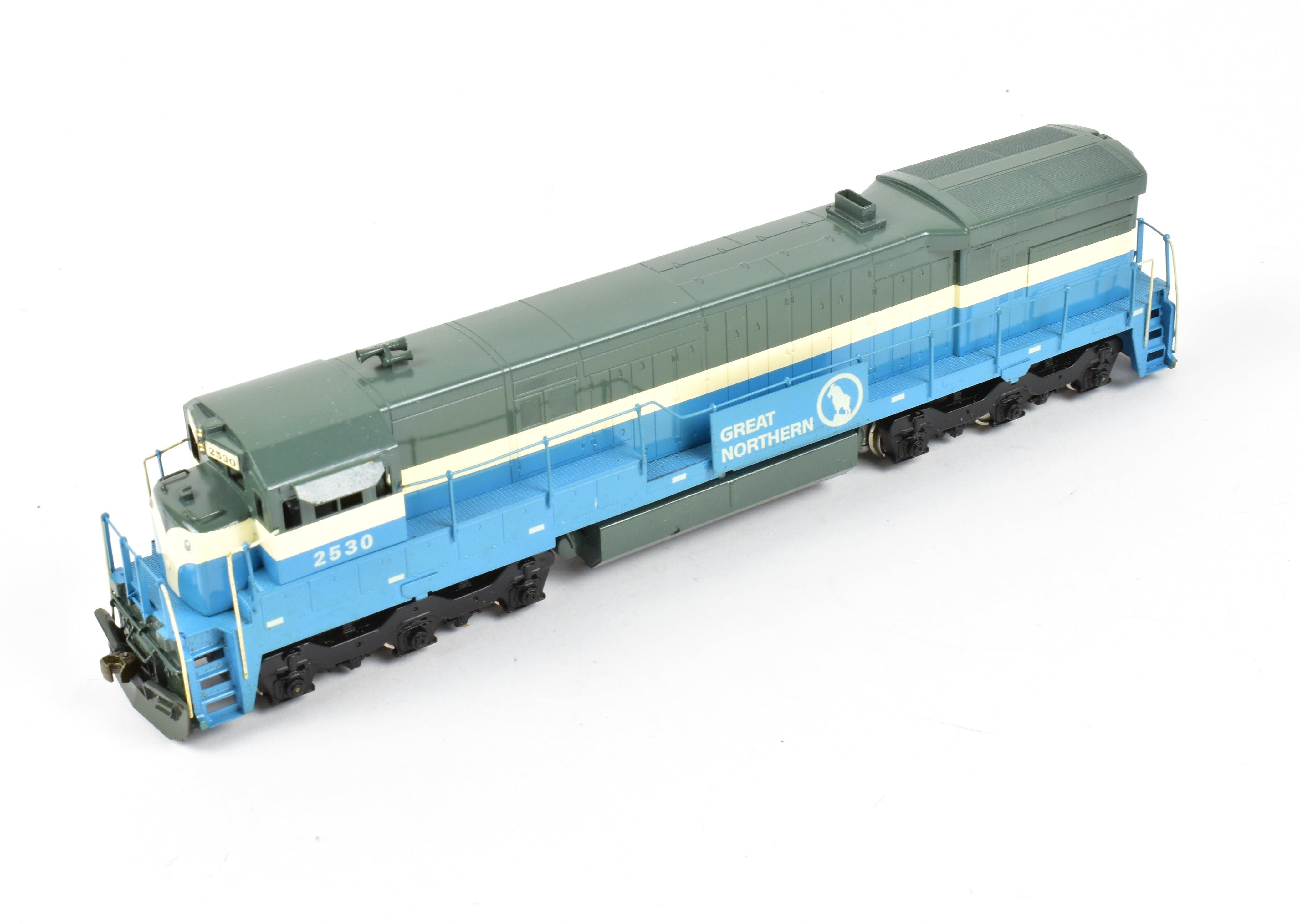 HO Scale Brass ALCO Model - Great Northern General Electric U - 33C Diesel Locomotive with Custom Painting