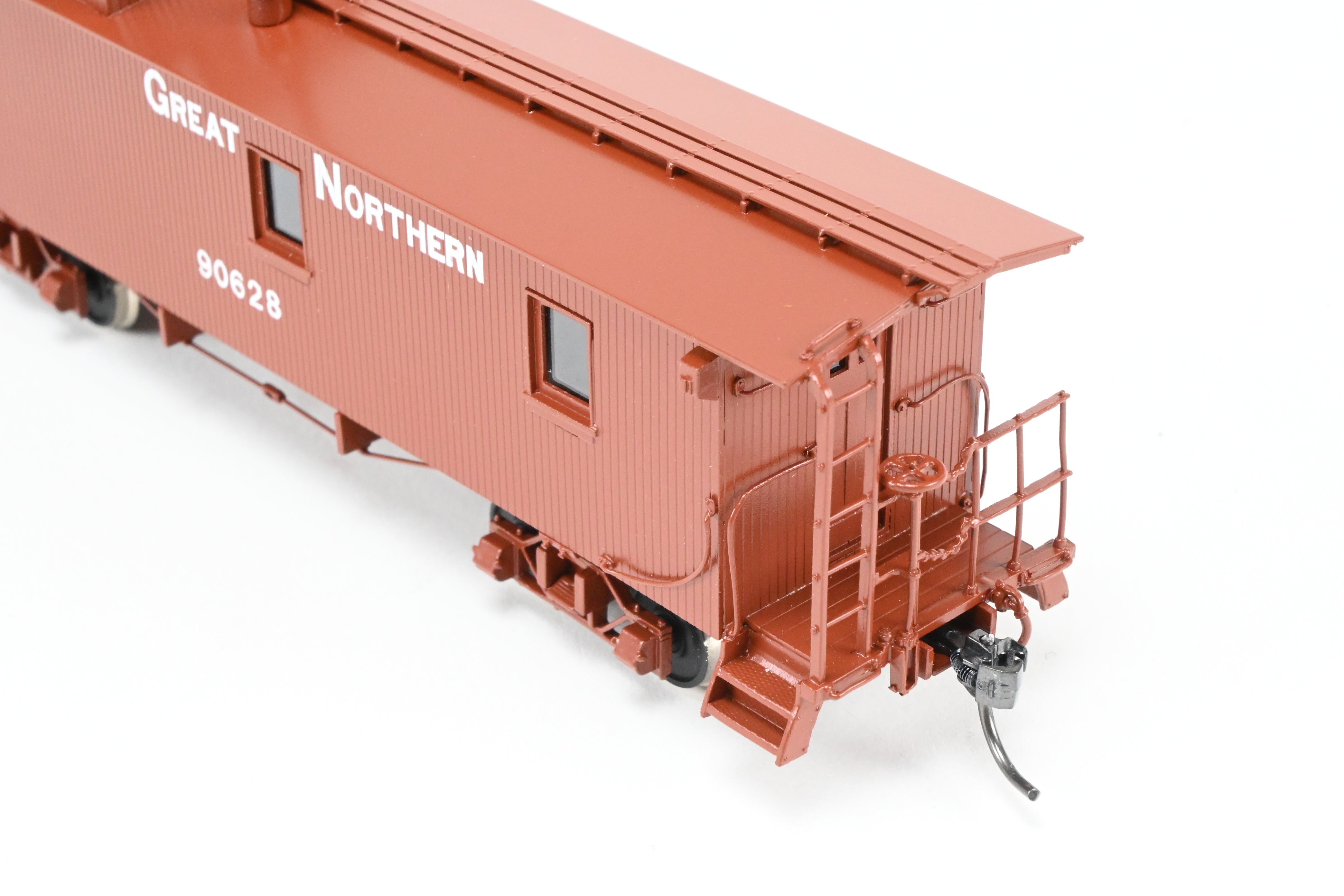 HO Scale Brass Connector North Bank Line Great Northern 33-Foot Truss Rod Caboose Model No. 90628