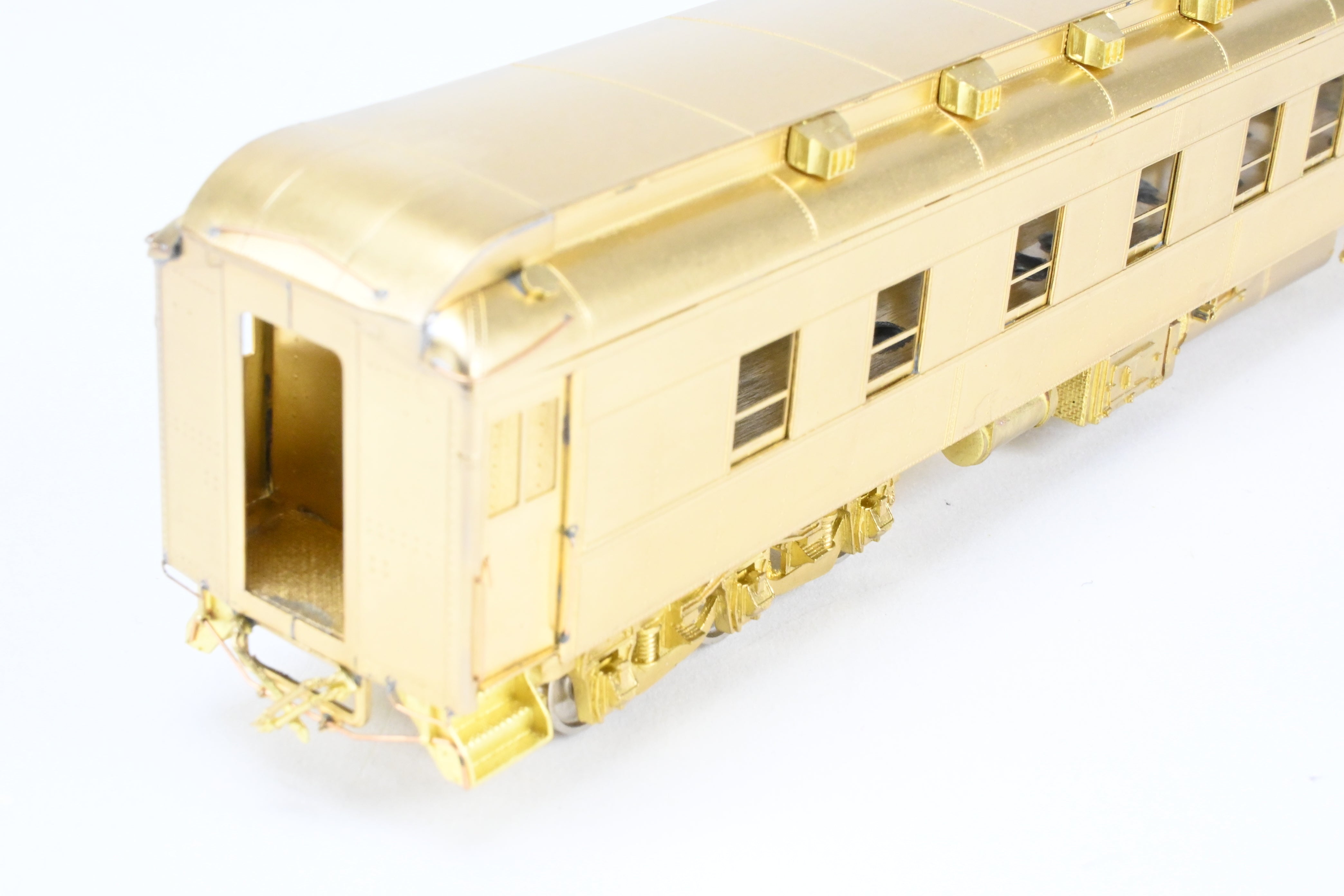 High - Quality HO Scale Brass Model of Great Brass Fleet NYC - New York Central Pullman HW Collectors Limited Edition “Central Square” 3 Compartment - 2 Drawing Room Observation Plan 3959