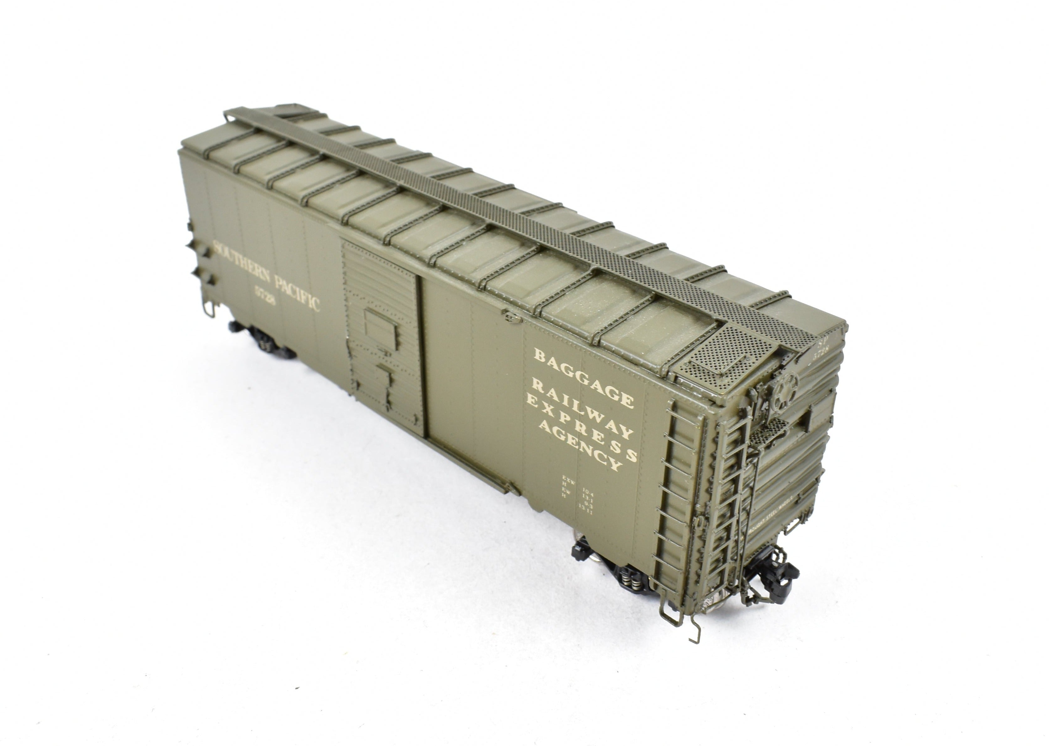 HO Scale Brass Southern Pacific B-50-24 Express Boxcar No. 5728 FP by Beaver Creek
