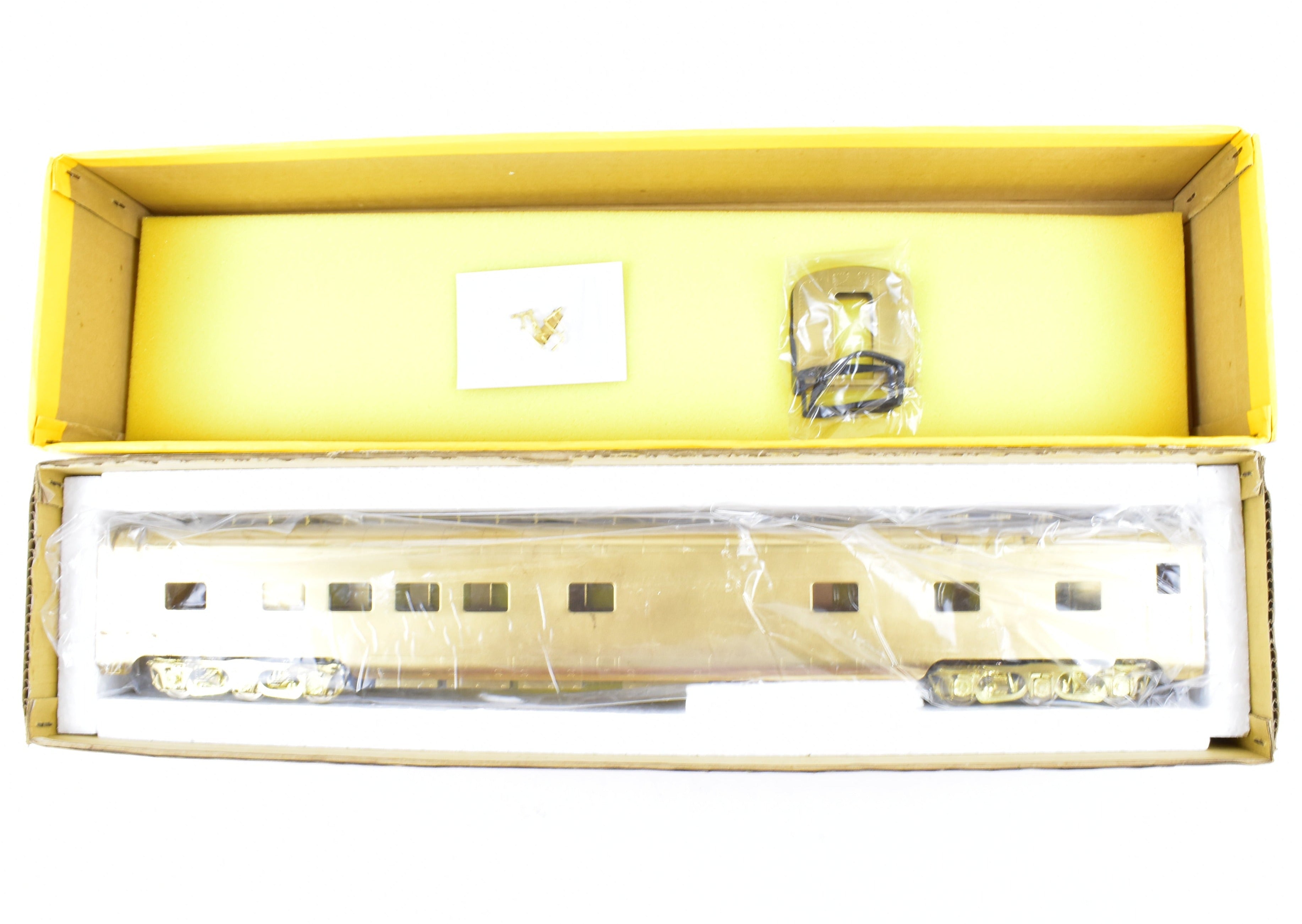1985 O Scale Brass Sunset Models NYC New York Central Diner with Trucks