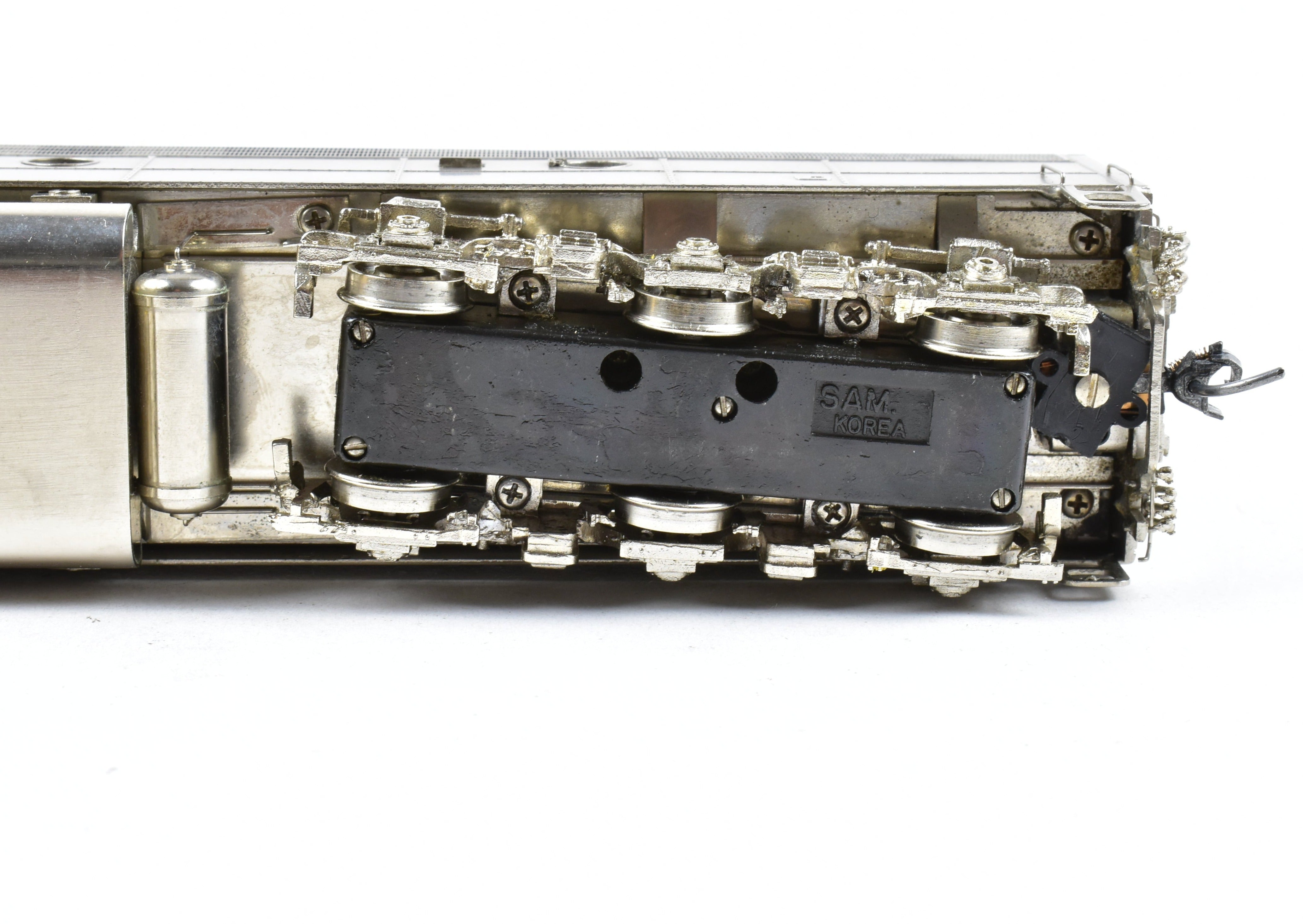 HO Scale Brass Oriental Limited CB&Q - Burlington Route EMD E9A 2000 HP Factory - Plated Model