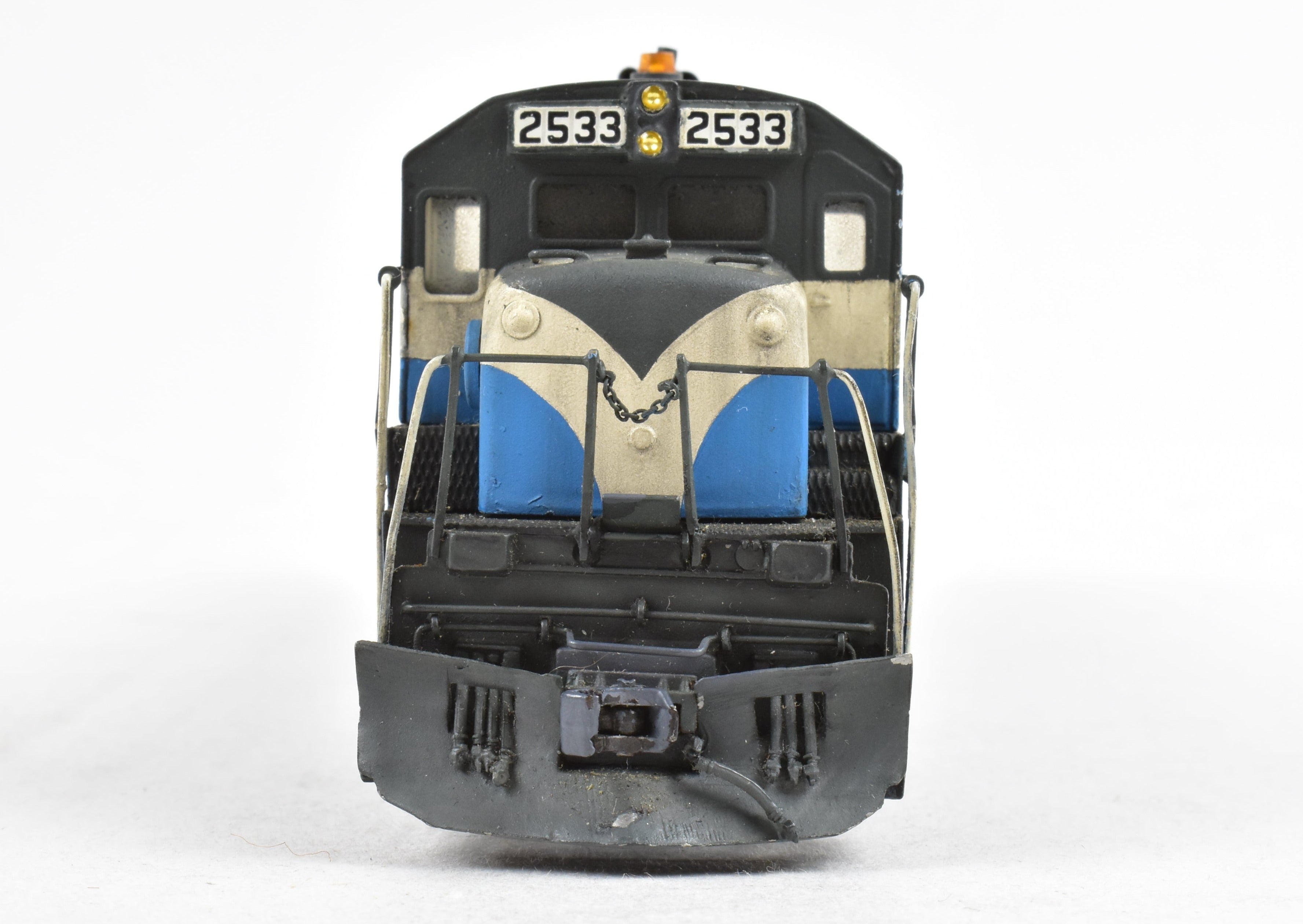 HO Scale Brass ALCO Model - Great Northern General Electric U - 33C Diesel Locomotive, CP No. 2533