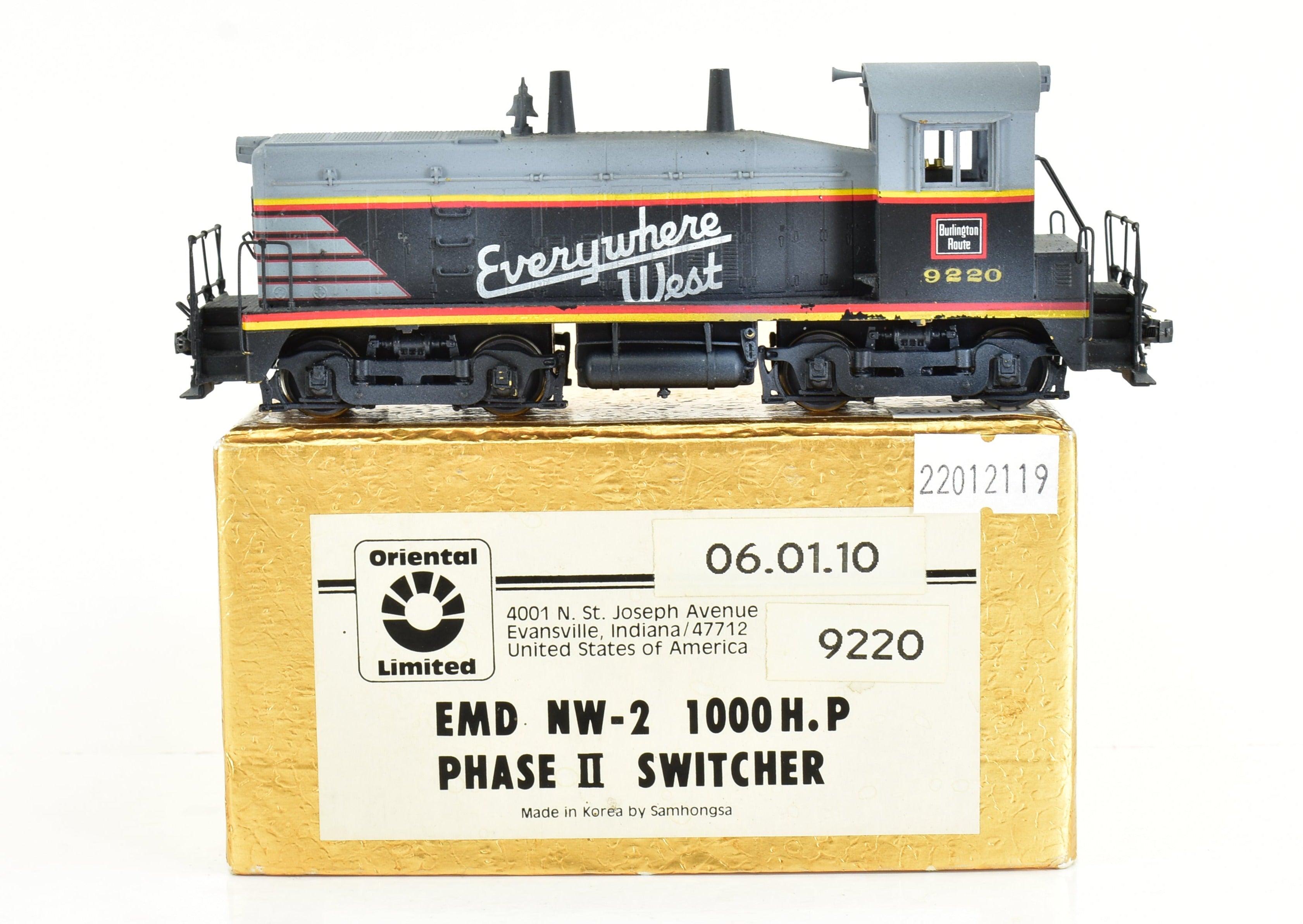 Custom-Painted HO Brass Oriental Limited CB&Q Burlington Route EMD NW-2 1000HP PH II Switcher