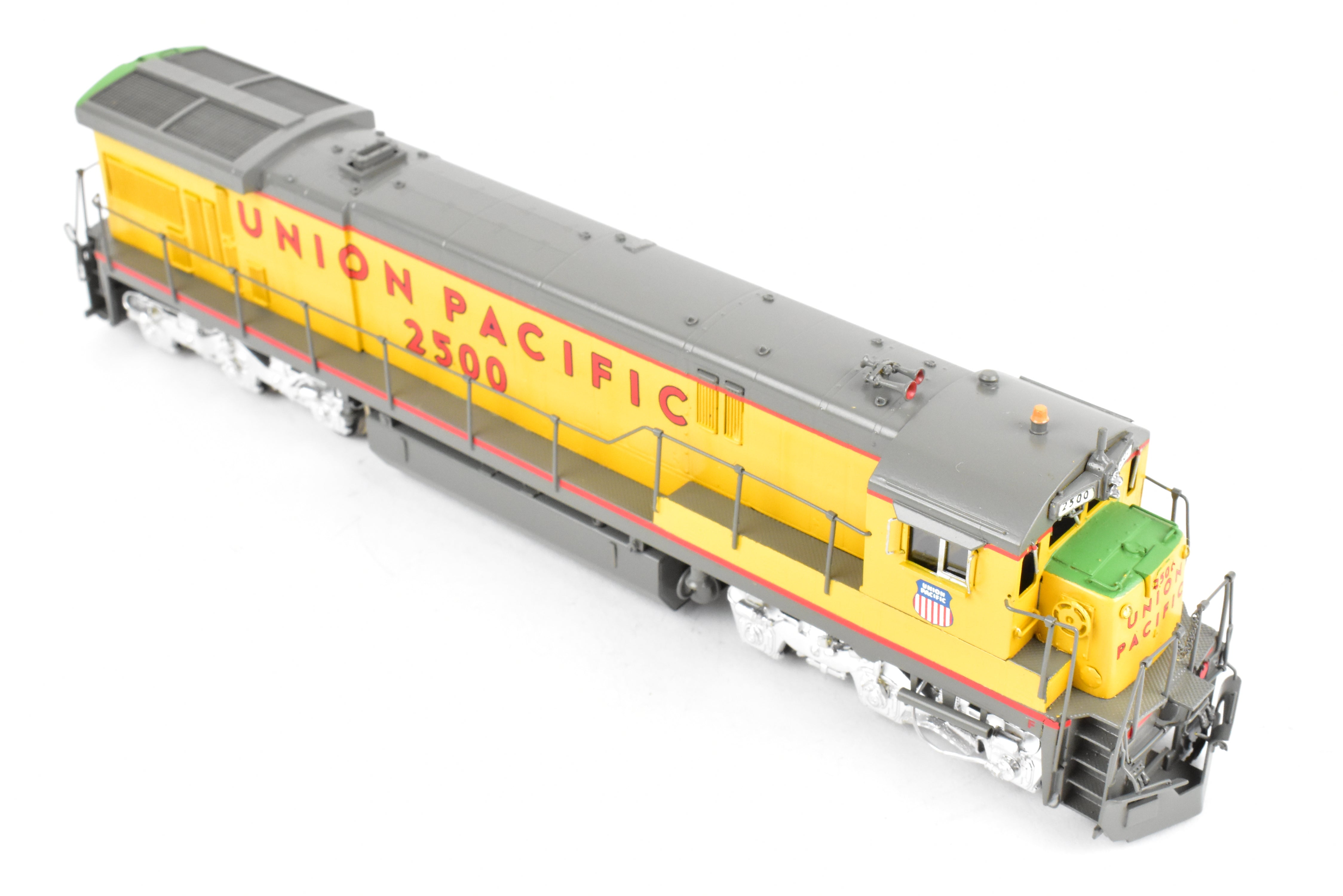 HO Brass OMI Union Pacific GE C30 - 7 Double - Window Cab Custom Painted in Yellow/Gray #2500