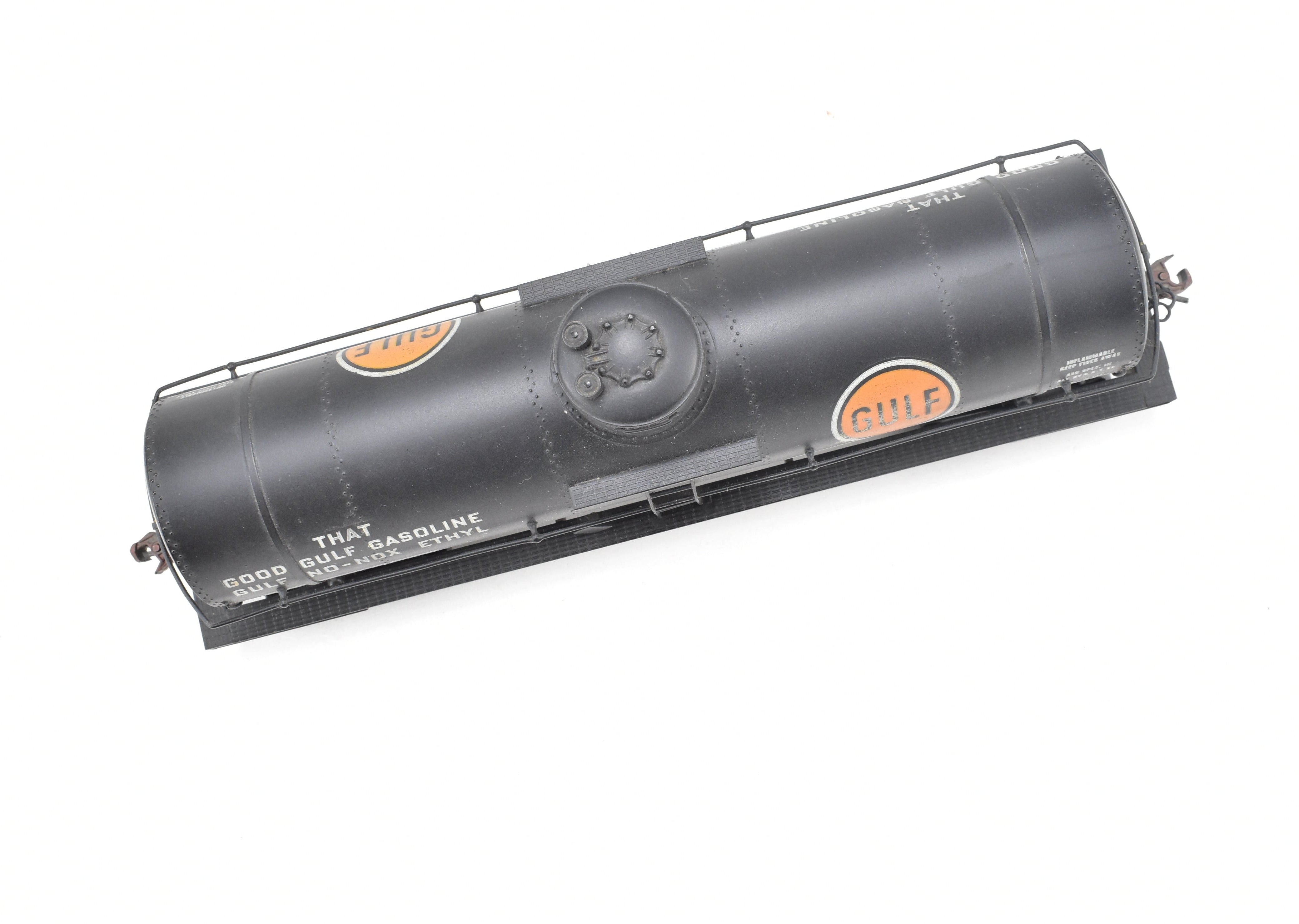 O Scale Model Train - Brass U.S. Hobbies GATX General American 8,000 Gallon Single - Dome Tank Car for Canadian Pacific (CP), Custom - Painted Gulf Oil Corporation Style (GATX 5890), Without Original Box