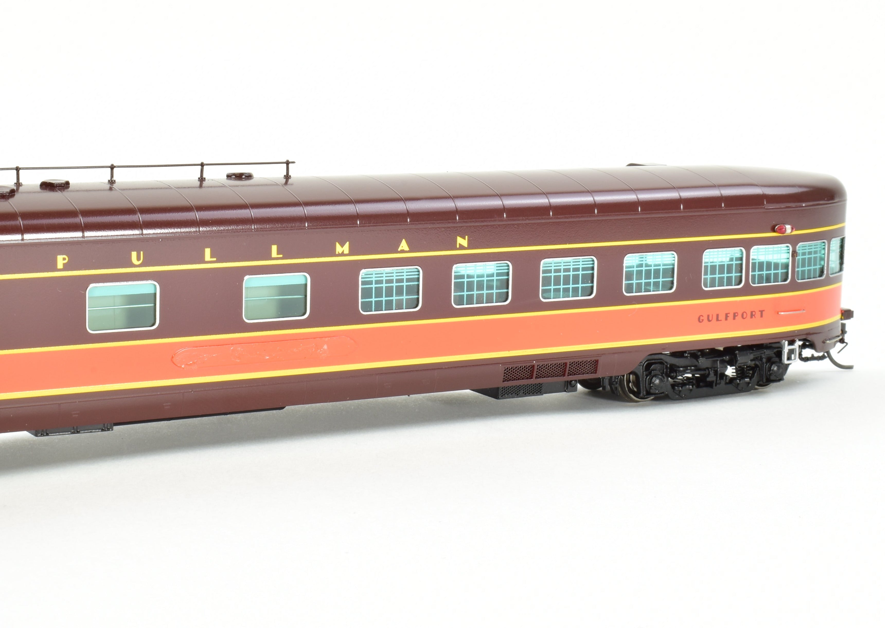HO Scale Brass Model Train Set - Railway Classics Illinois Central 1942 Panama Limited 10-Car Set with EMD E6 AA Set F/P, Featuring ESU DCC & Sound System
