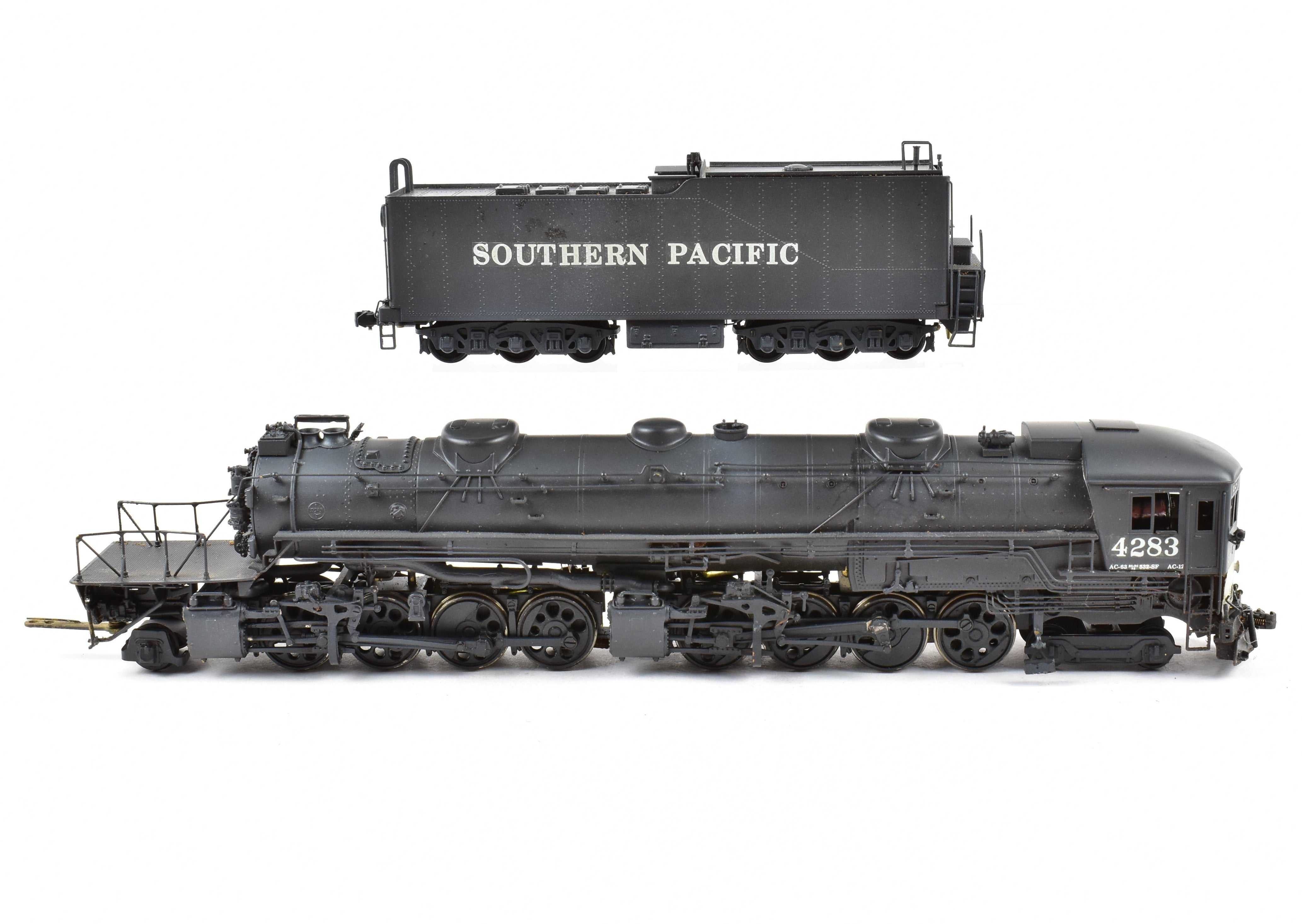 HO Scale Brass Balboa Southern Pacific AC - 12 4 - 8 - 8 - 2 Cab Forward #4283 Weathered Model