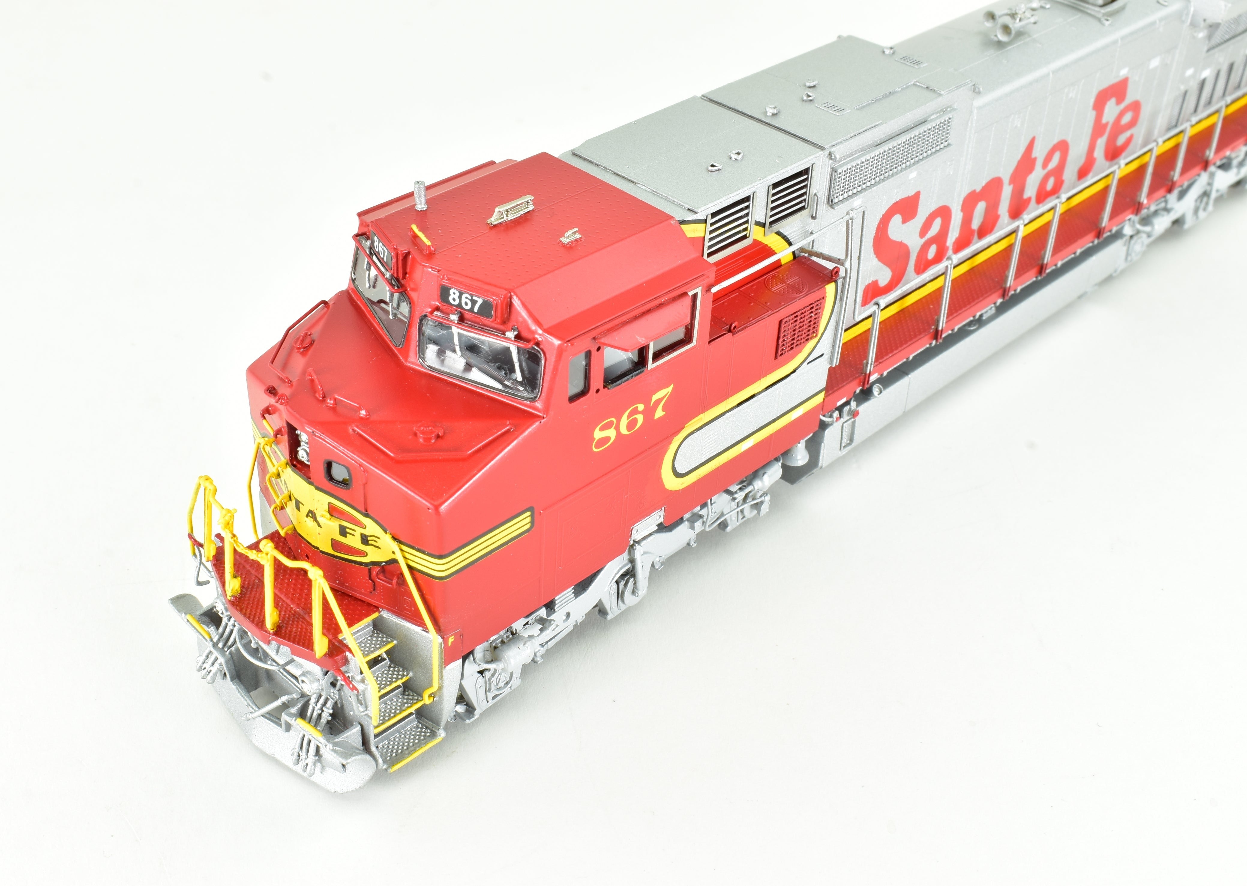 HO Scale Brass Model Train - Overland Models, Inc. ATSF - Santa Fe EMD Dash 8 - 40CW Freight Locomotive, FP No. 867