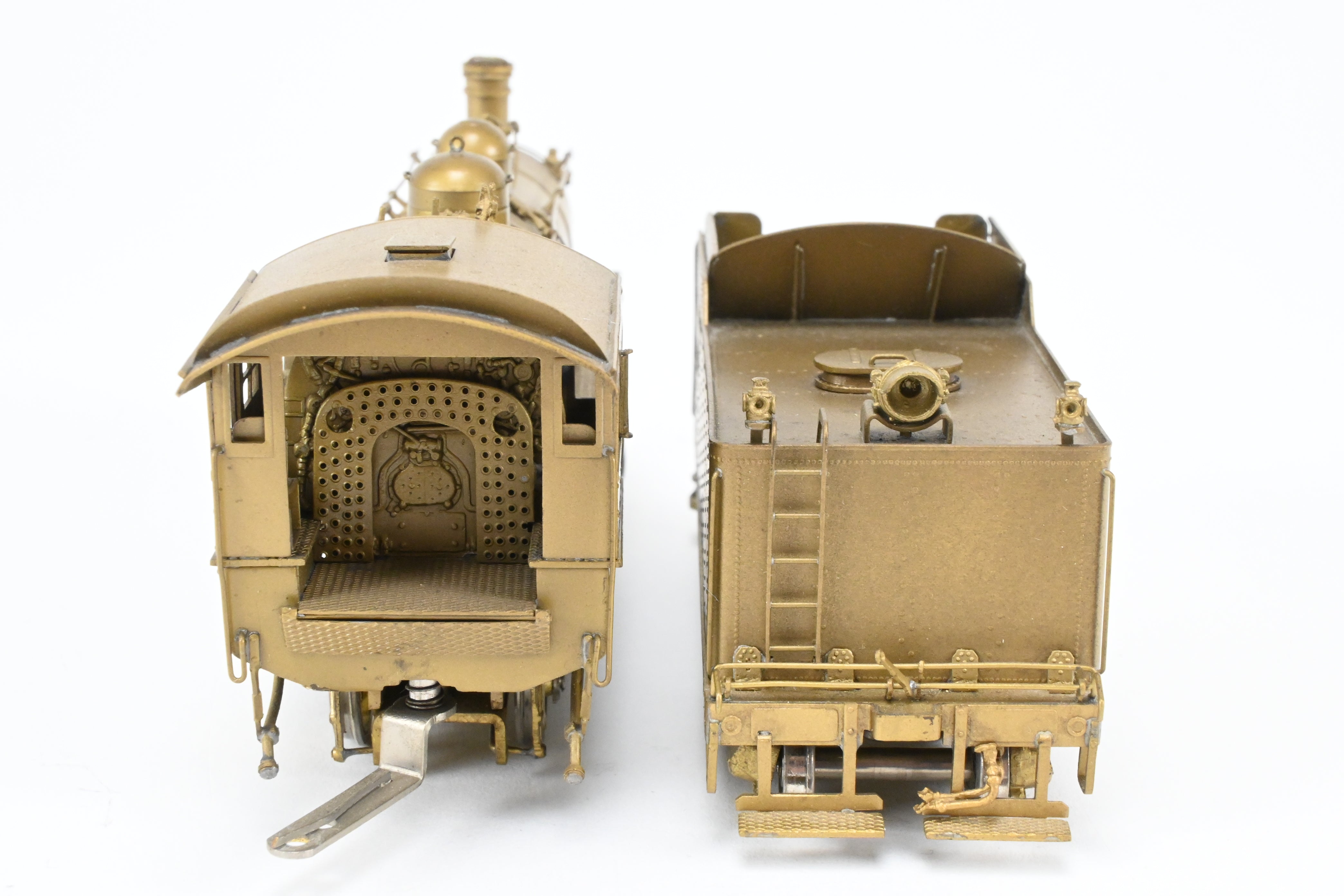 HO Scale Brass Hallmark C&NW - Chicago & North Western R-1 4-6-0 Locomotive Model