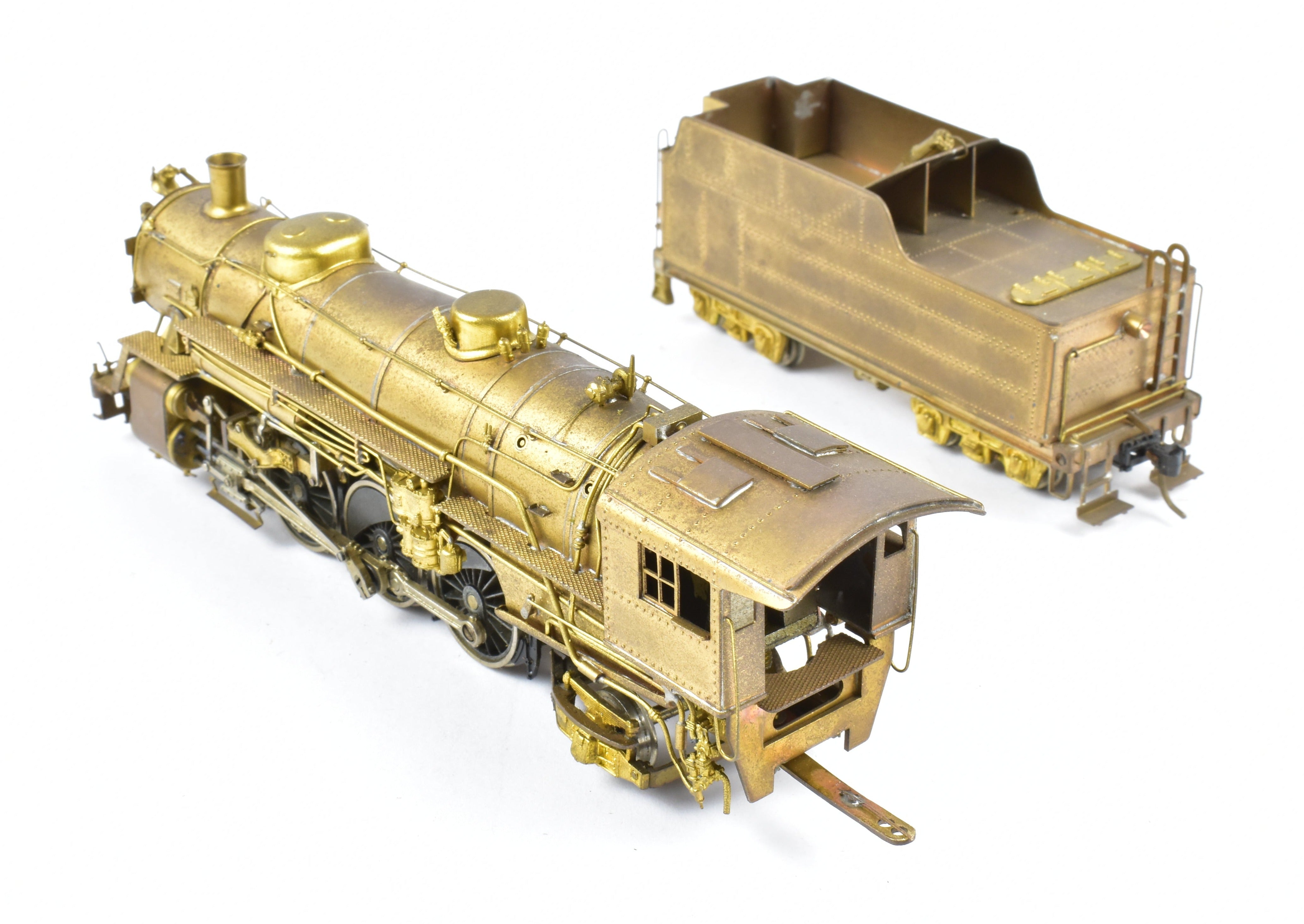 HO Scale Brass Pacific Fast Mail Model - United USRA (United States Railway Administration) for Various Roads 4-6-2 Light Pacific Steam Locomotive