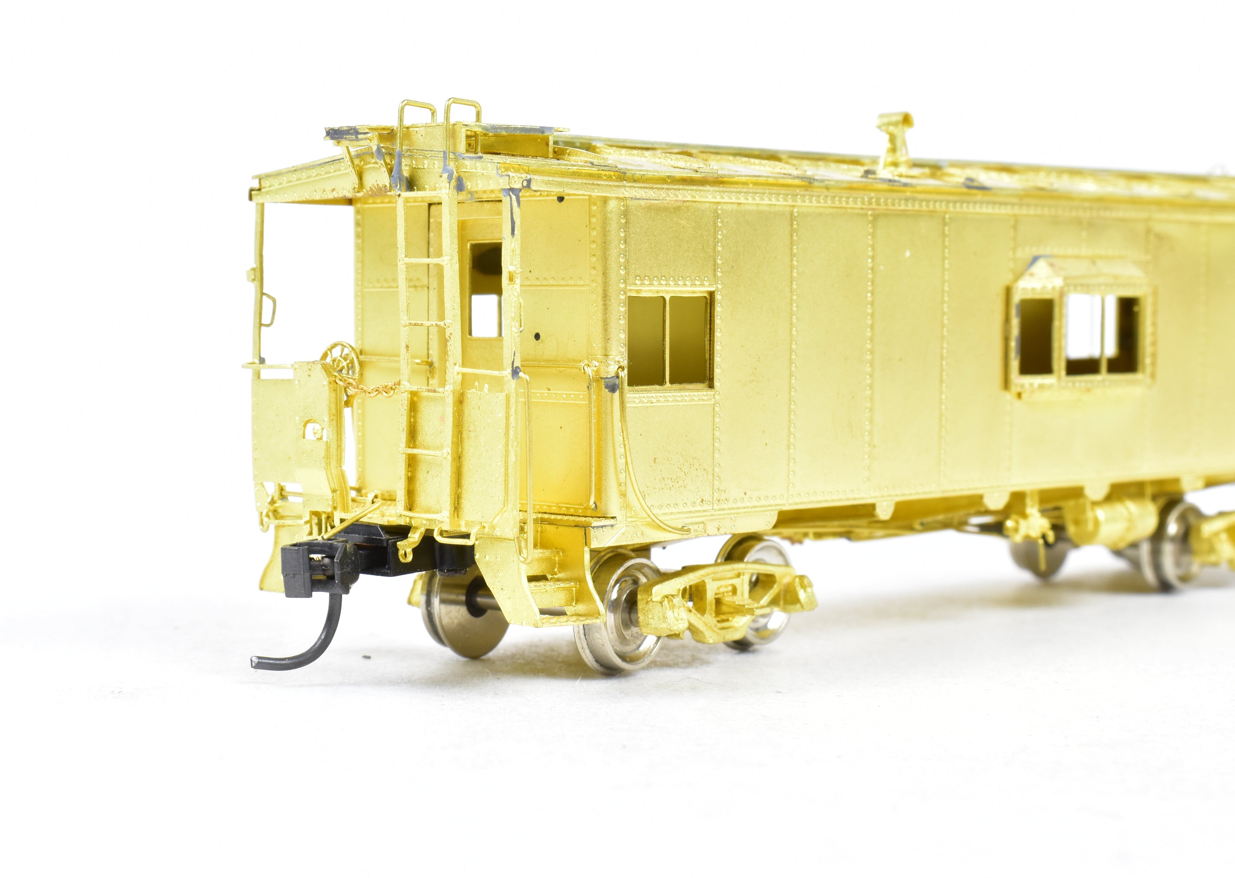 HO Scale Brass Illinois Terminal Bay Window Caboose #980 - 989 by OMI - Overland Models, Inc.